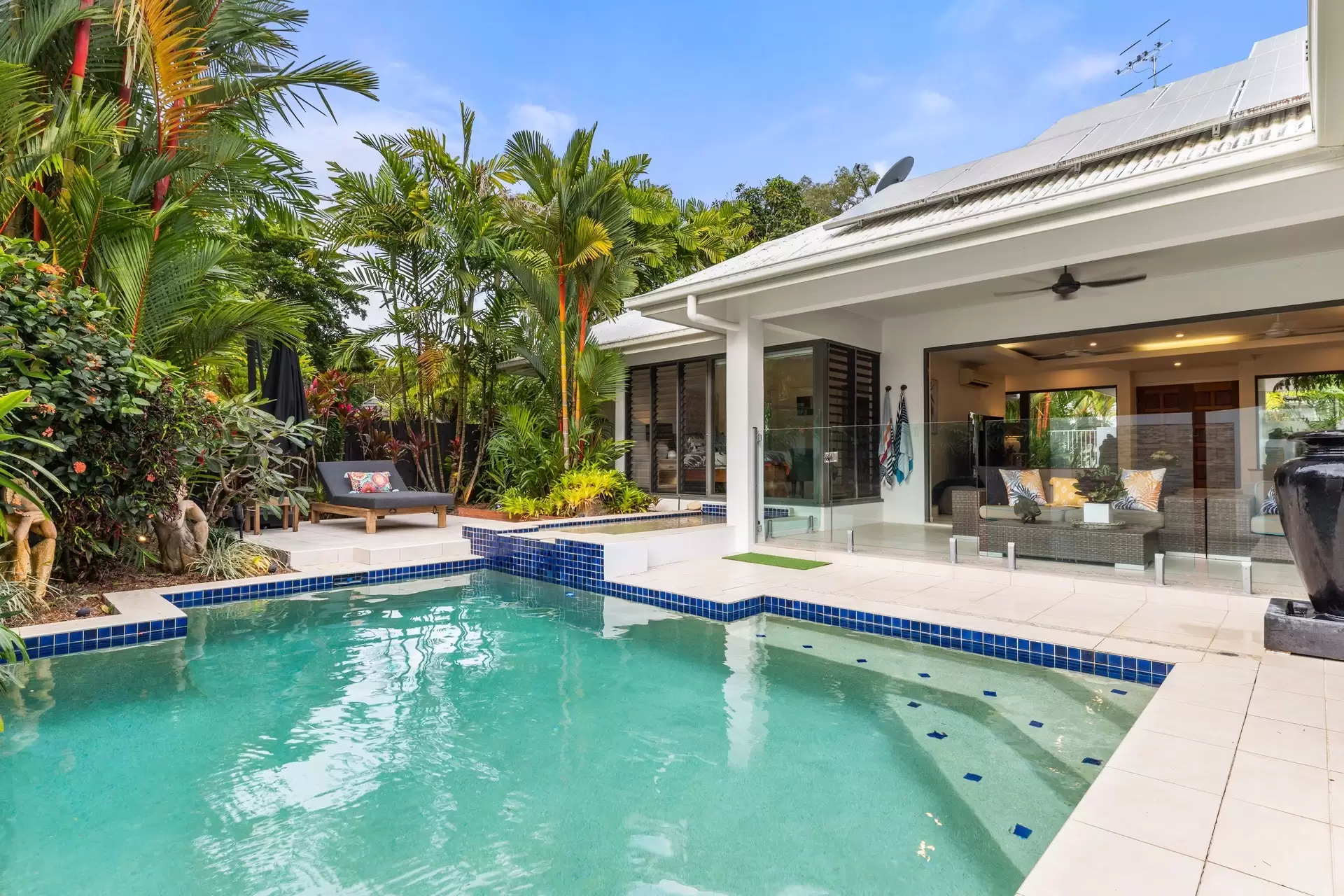 12/14-32 Barrier Street, Port Douglas Sold by Queensland Sotheby's International Realty - image 1
