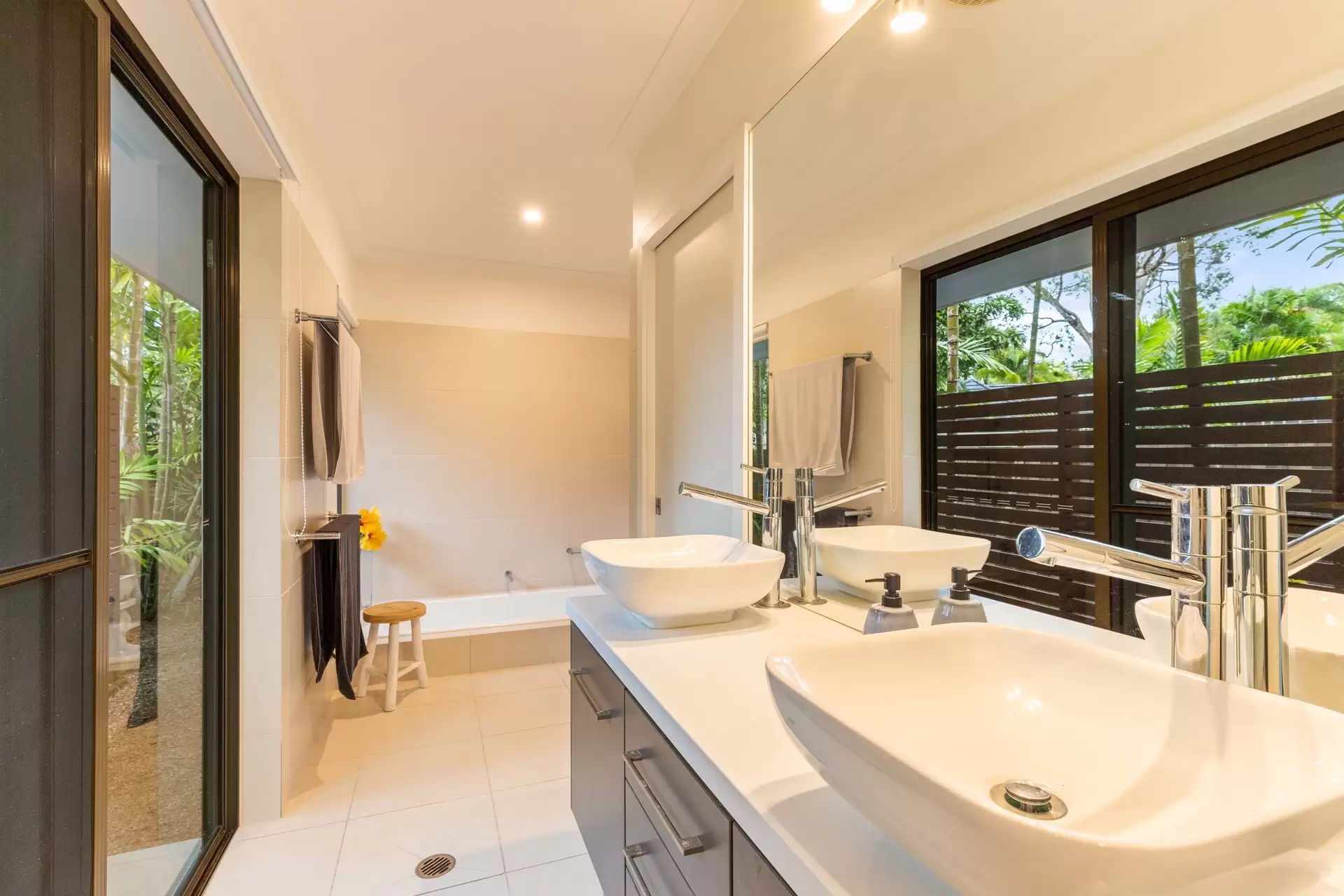 12/14-32 Barrier Street, Port Douglas Sold by Queensland Sotheby's International Realty - image 1
