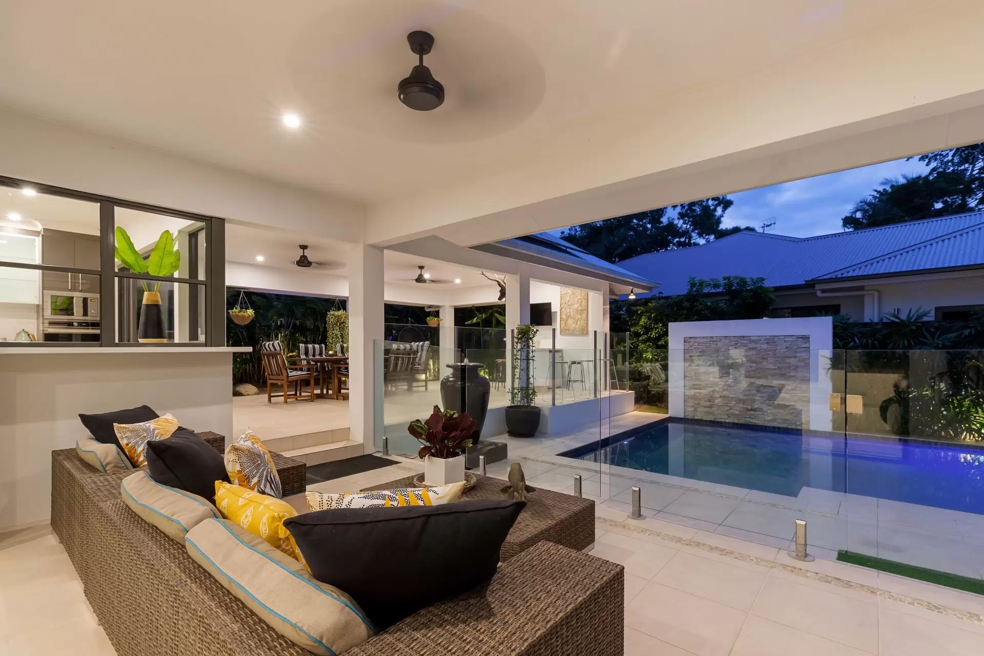 12/14-32 Barrier Street, Port Douglas Sold by Queensland Sotheby's International Realty - image 1