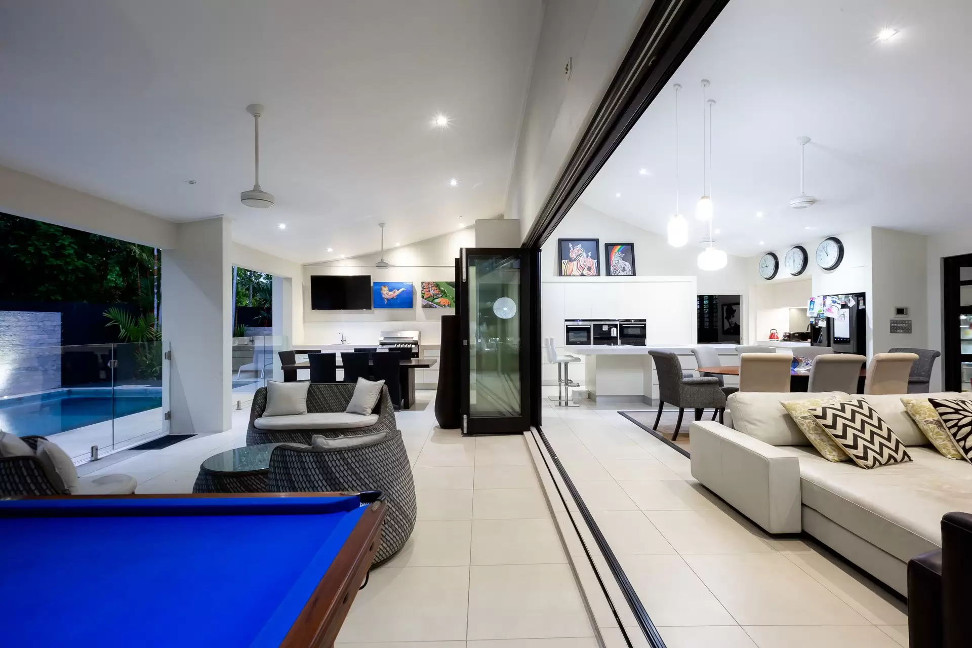 18/14-32 Barrier Street, Port Douglas Sold by Queensland Sotheby's International Realty - image 1