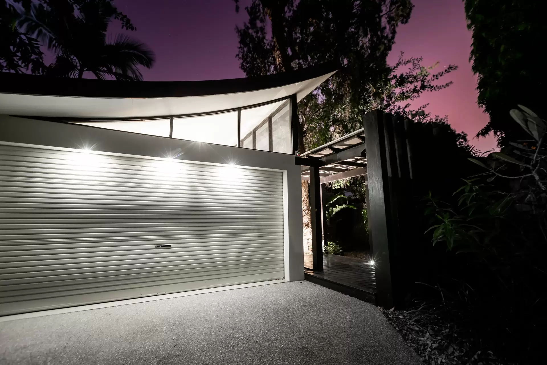 18/14-32 Barrier Street, Port Douglas Sold by Queensland Sotheby's International Realty - image 1