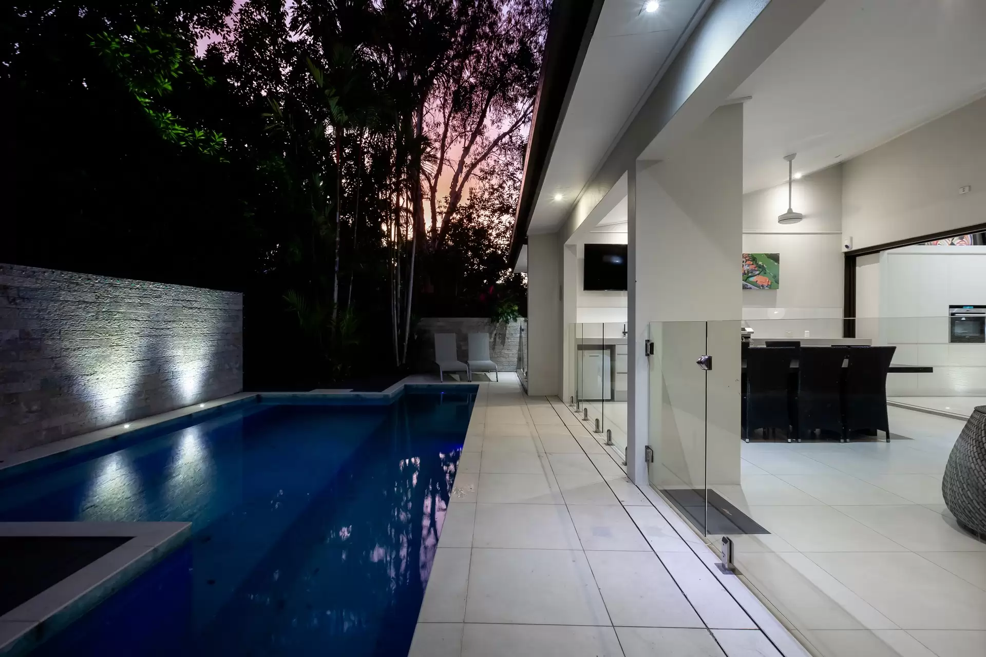 18/14-32 Barrier Street, Port Douglas Sold by Queensland Sotheby's International Realty - image 1
