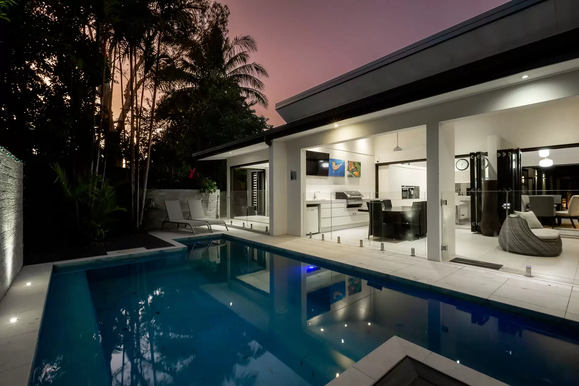 18/14-32 Barrier Street, Port Douglas Sold by Queensland Sotheby's International Realty - image 1