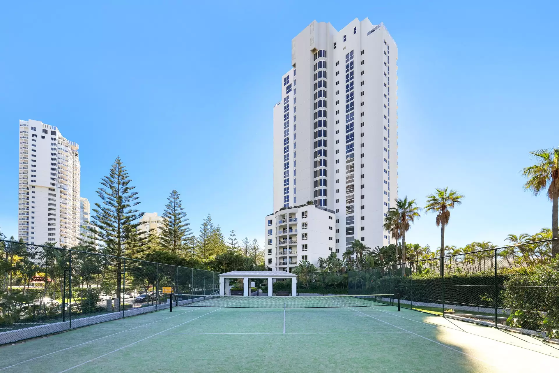 Xanadu 45/59 Pacific Street, Main Beach Sold by Queensland Sotheby's International Realty - image 1