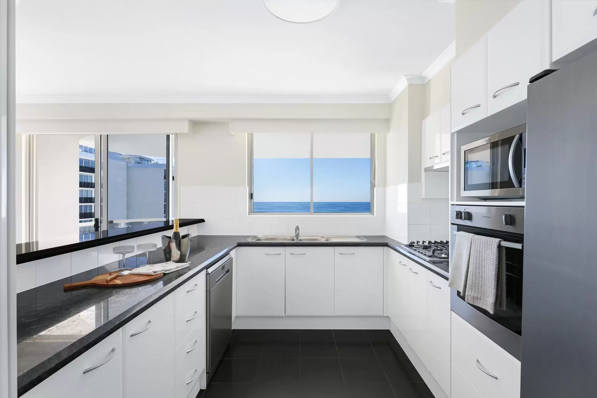 Xanadu 45/59 Pacific Street, Main Beach Sold by  - image 1
