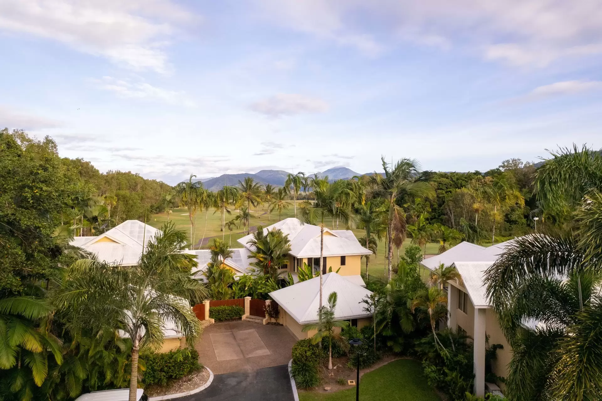 2/24-70 Nautilus Street, Port Douglas Sold by Queensland Sotheby's International Realty - image 1