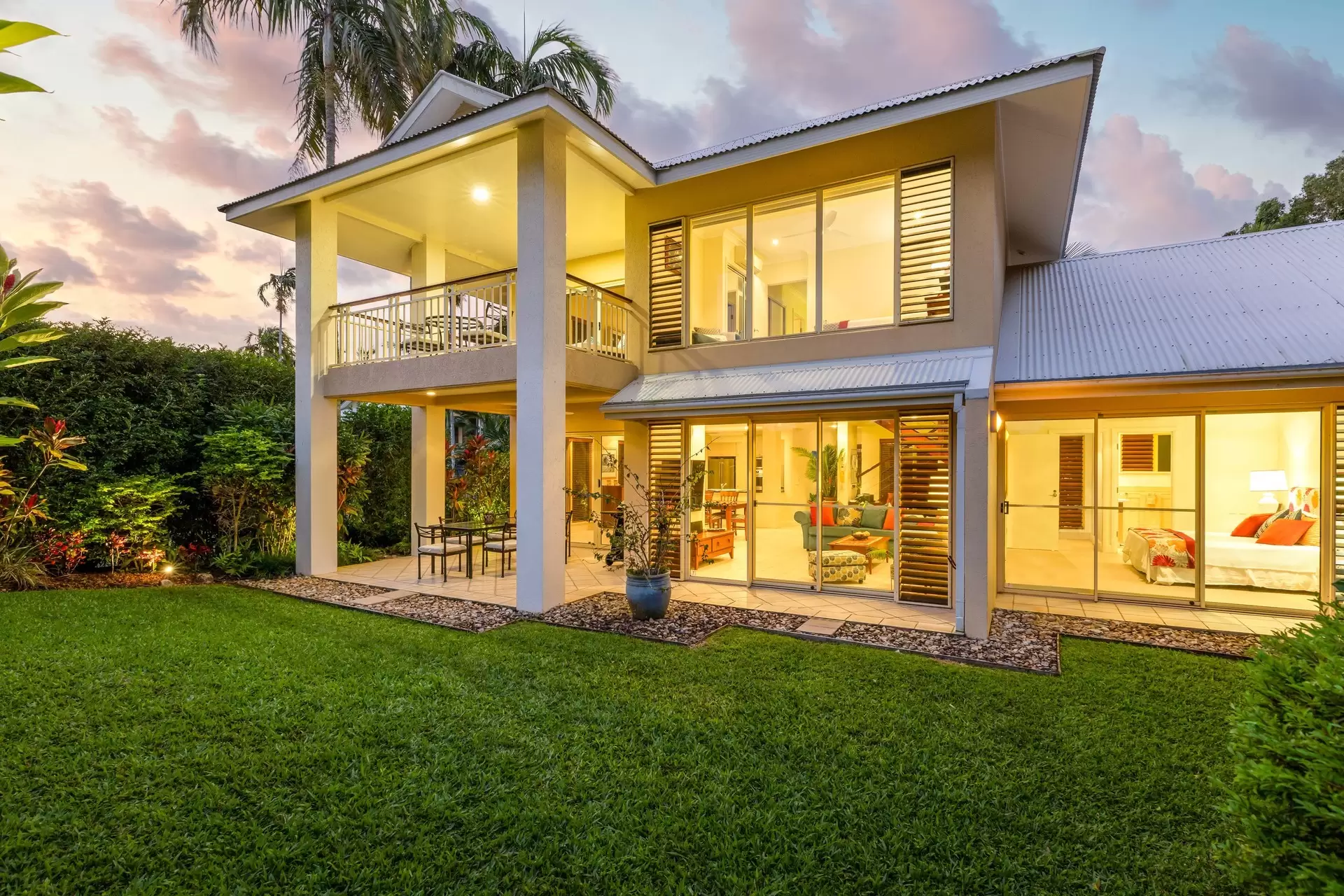 2/24-70 Nautilus Street, Port Douglas Sold by  - image 1