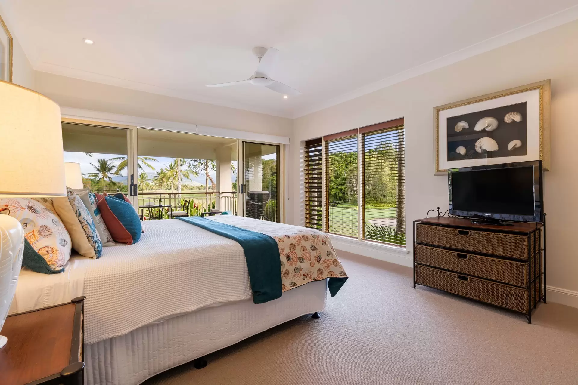 2/24-70 Nautilus Street, Port Douglas Sold by Queensland Sotheby's International Realty - image 1