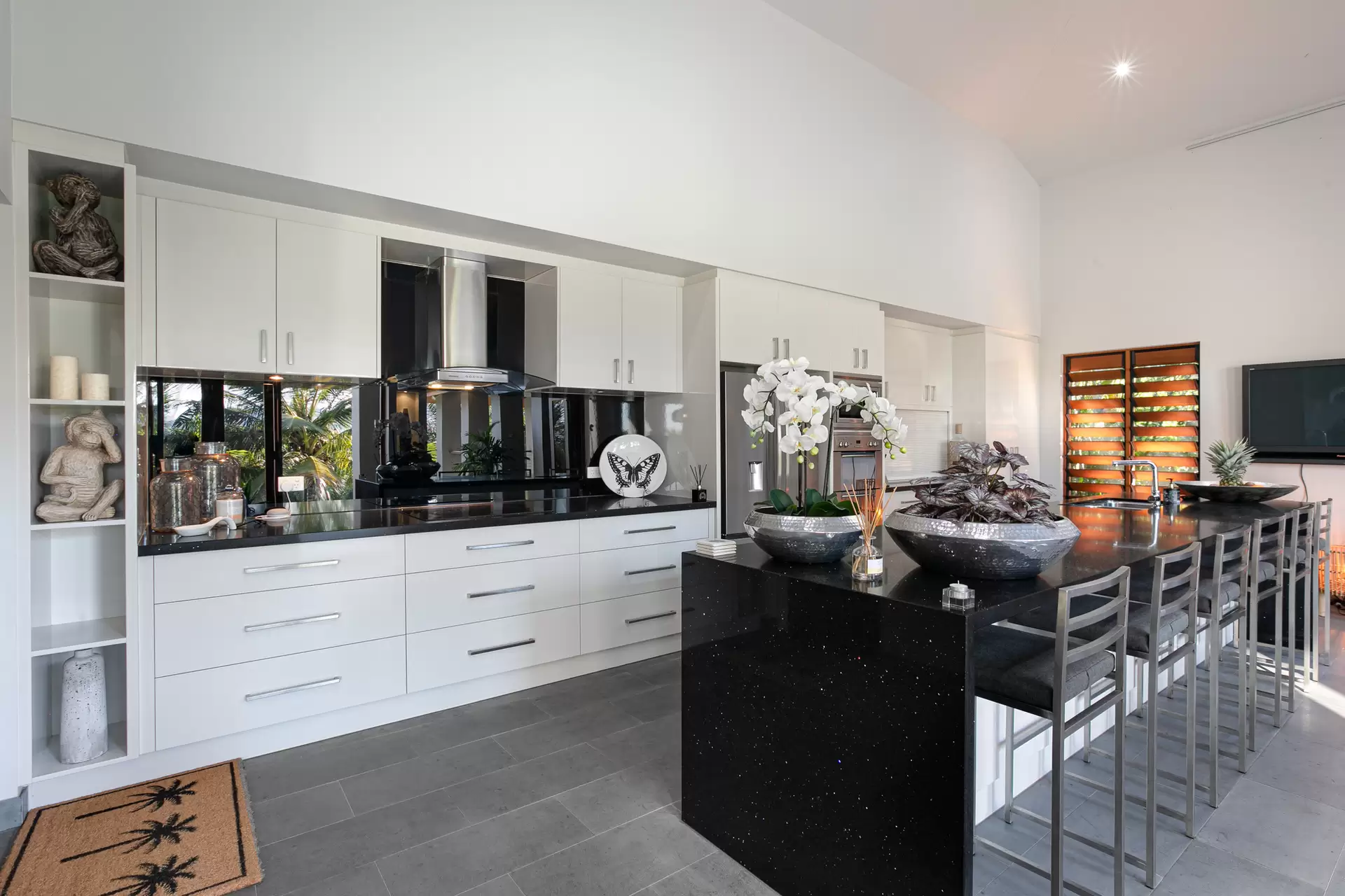 86 Stanley Drive, Cannon Valley Sold by  - image 1