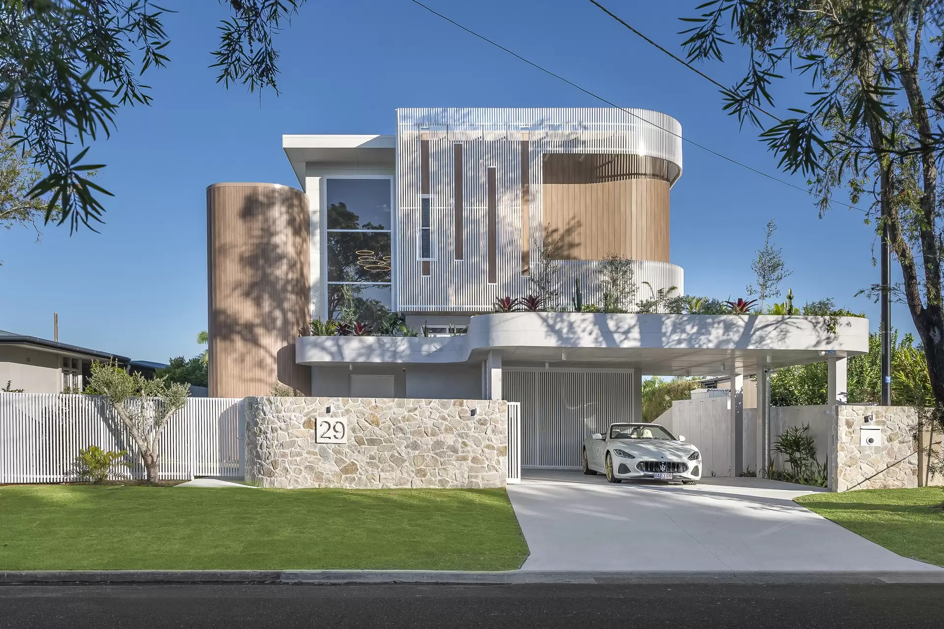 29 Couldrey Street, Bardon Sold by Queensland Sotheby's International Realty - image 1