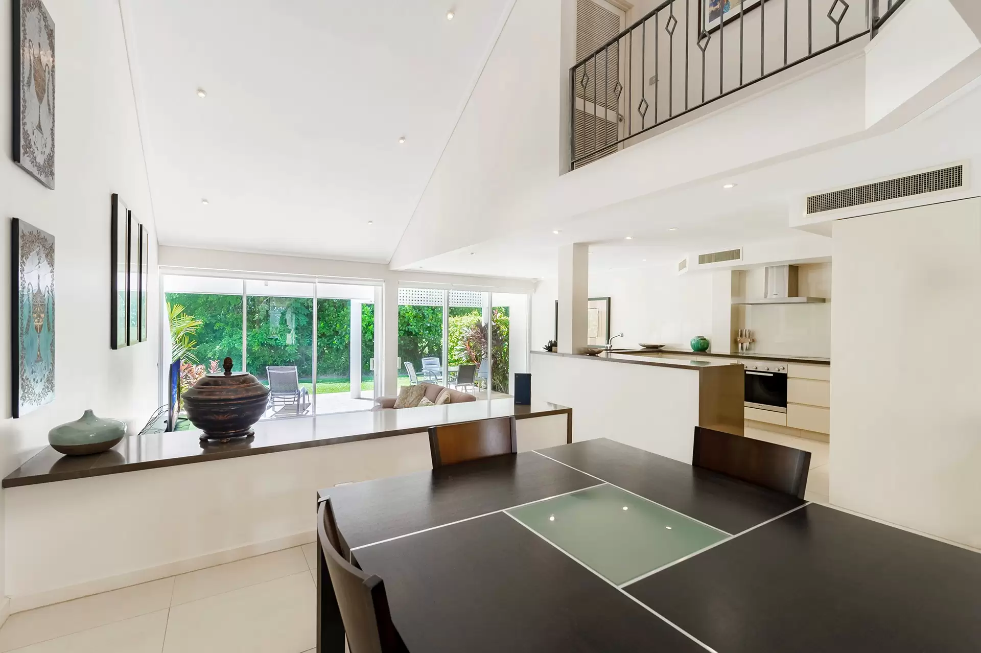 Villa 454 Avenue Of Palms, Port Douglas Sold by  - image 1