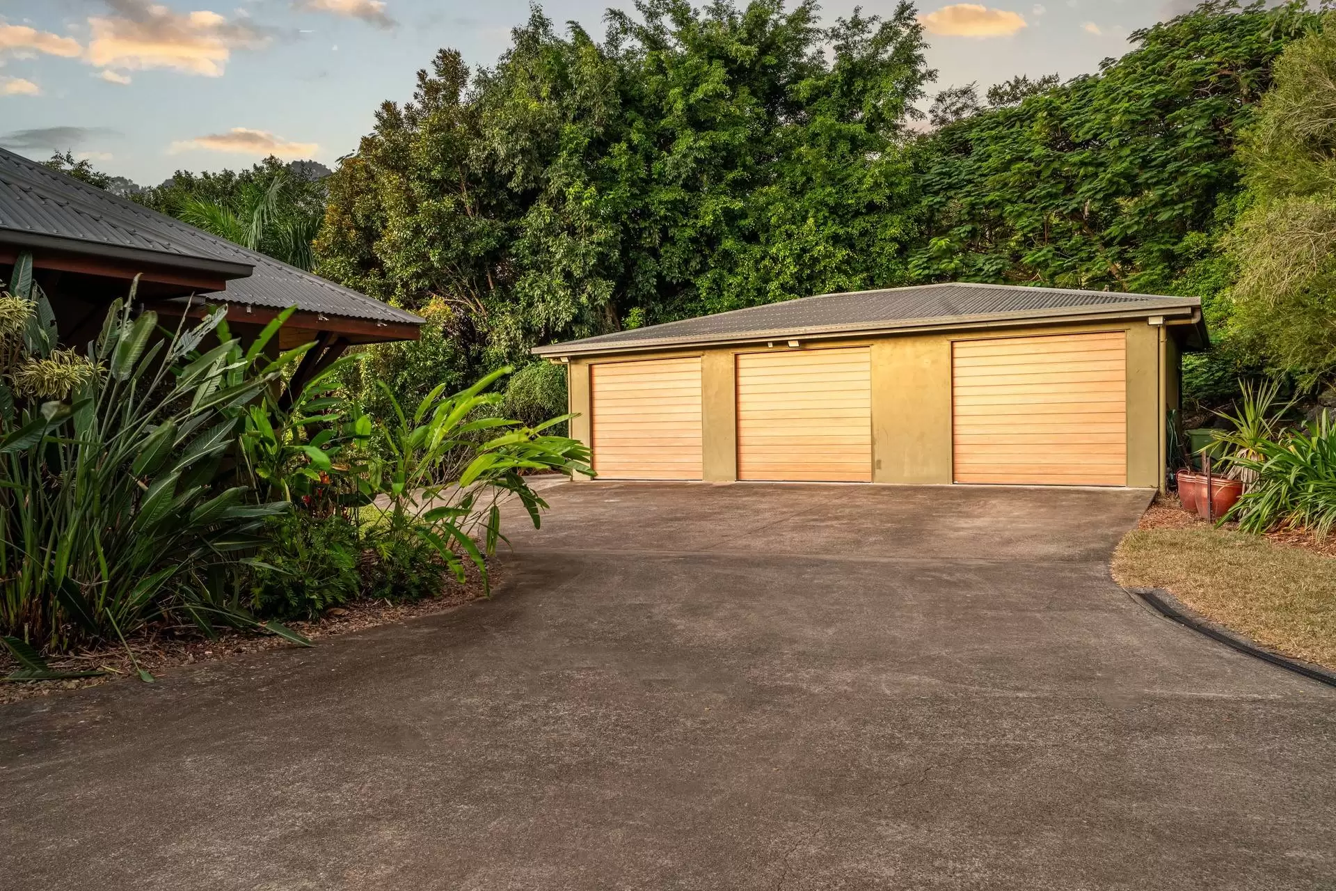 9 Bellview Close, Cannon Valley Sold by Queensland Sotheby's International Realty - image 1