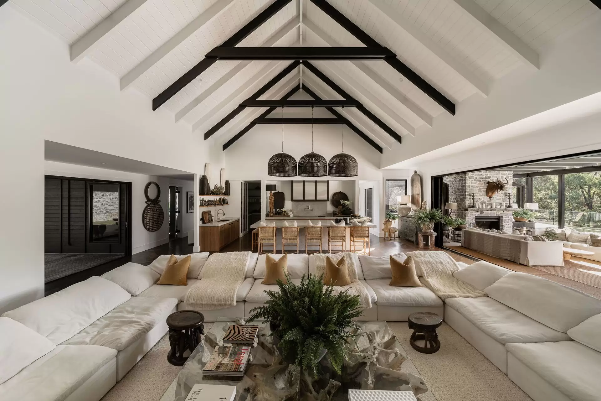 598 London Road, Chandler Sold by Queensland Sotheby's International Realty - image 1