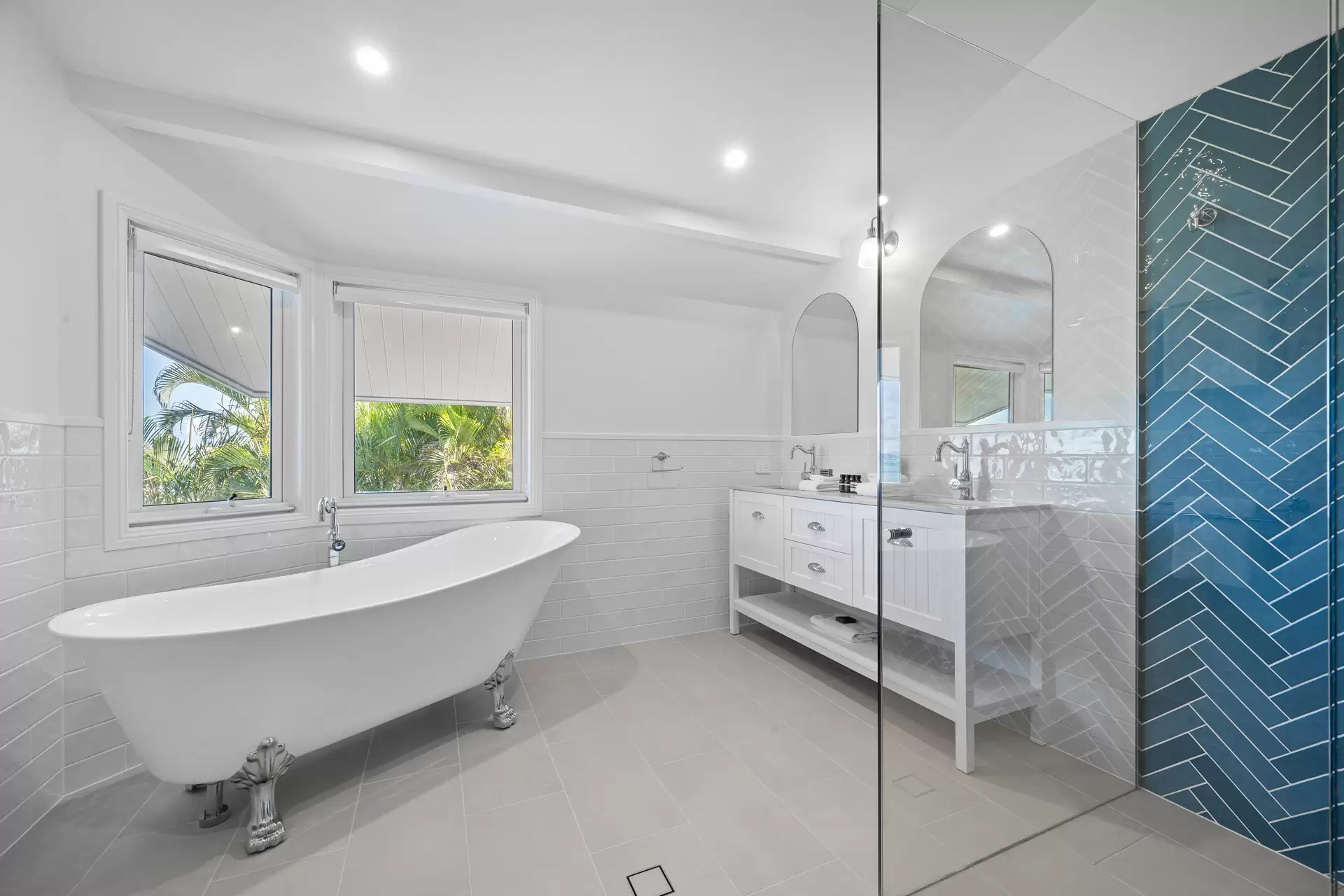 Blue Sands,  1 Whitsunday Boulevard, Hamilton Island Sold by  - image 1