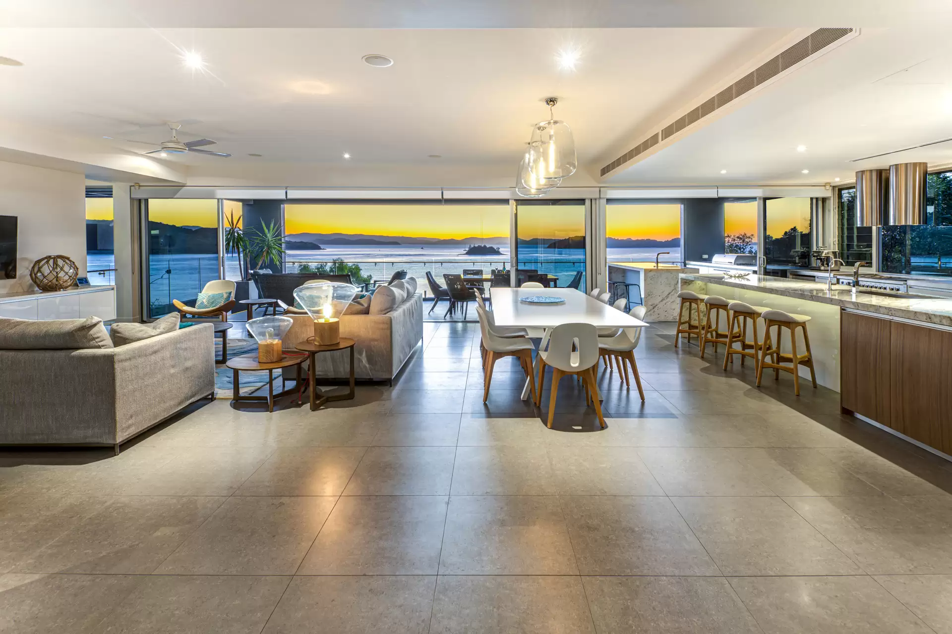 6 Plum Pudding Close, Hamilton Island For Sale by  - image 1