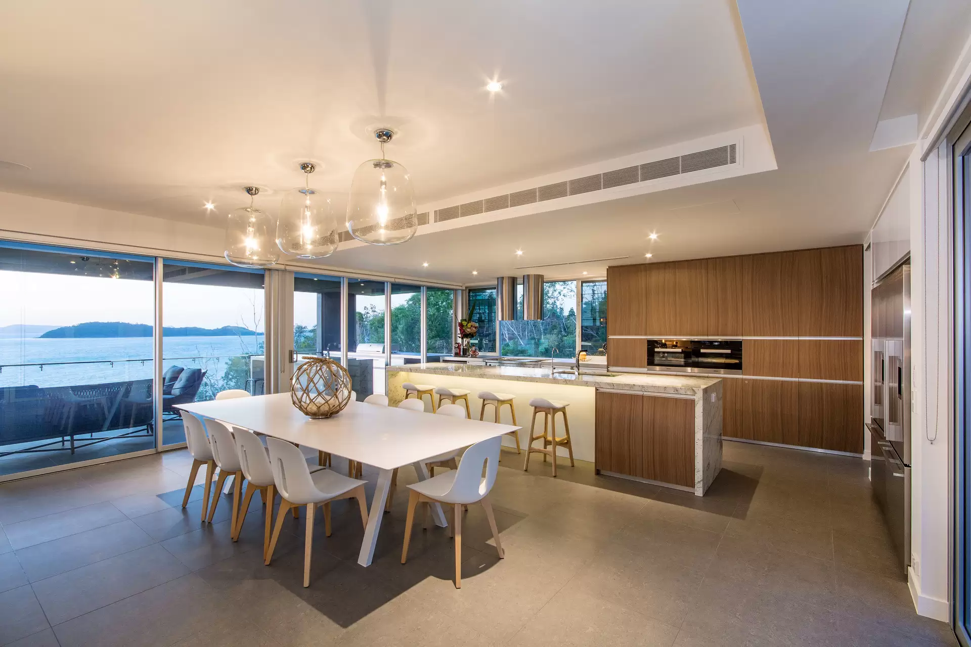 6 Plum Pudding Close, Hamilton Island For Sale by  - image 1