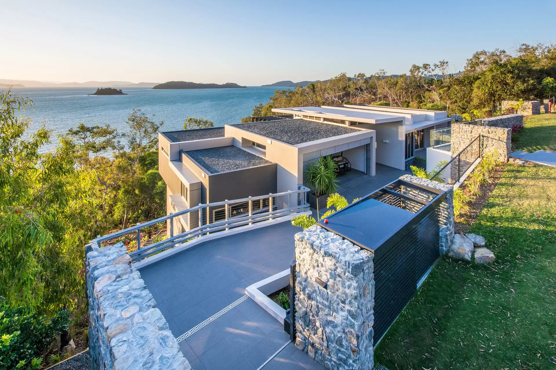 Tramonto, 6 Plum Pudding Close, Hamilton Island For Sale by Queensland Sotheby's International Realty - image 1