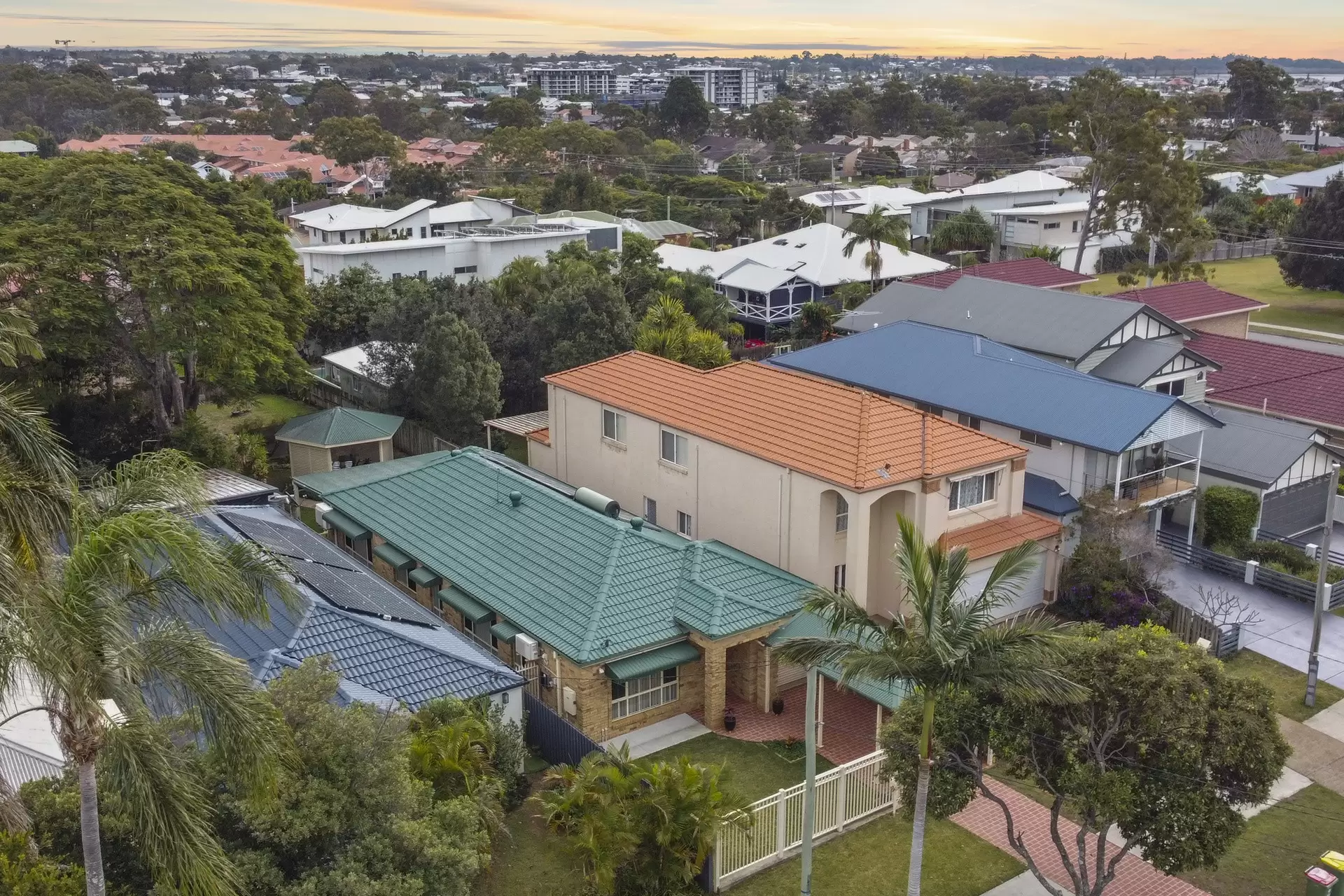 68 Passage Street, Cleveland Sold by Queensland Sotheby's International Realty - image 1