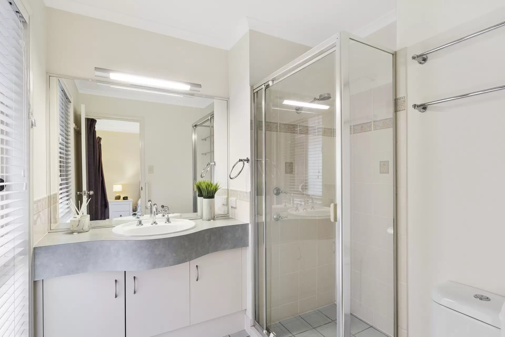68 Passage Street, Cleveland Sold by Queensland Sotheby's International Realty - image 1