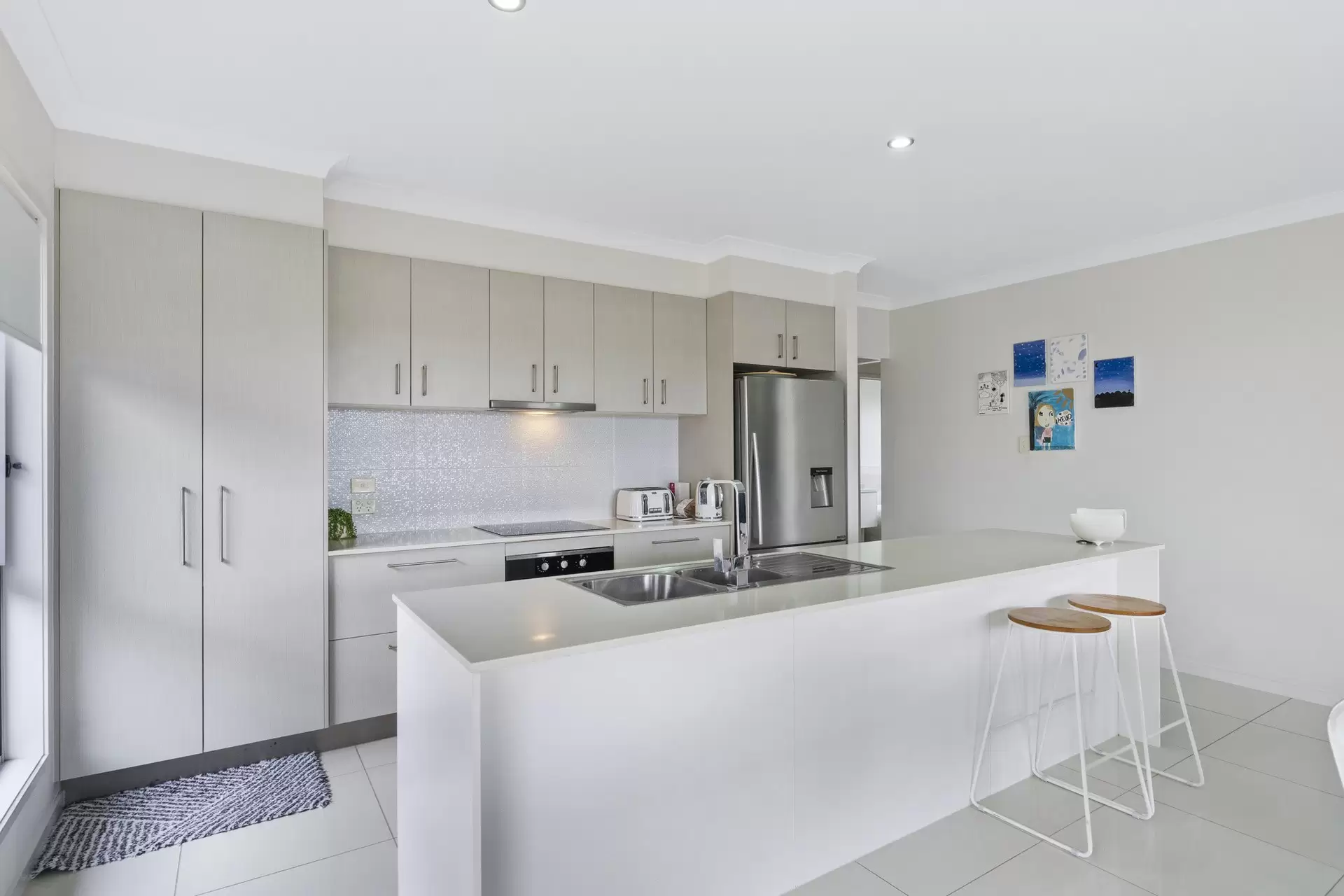 25 Fiddlewood Street, Victoria Point Sold by  - image 1