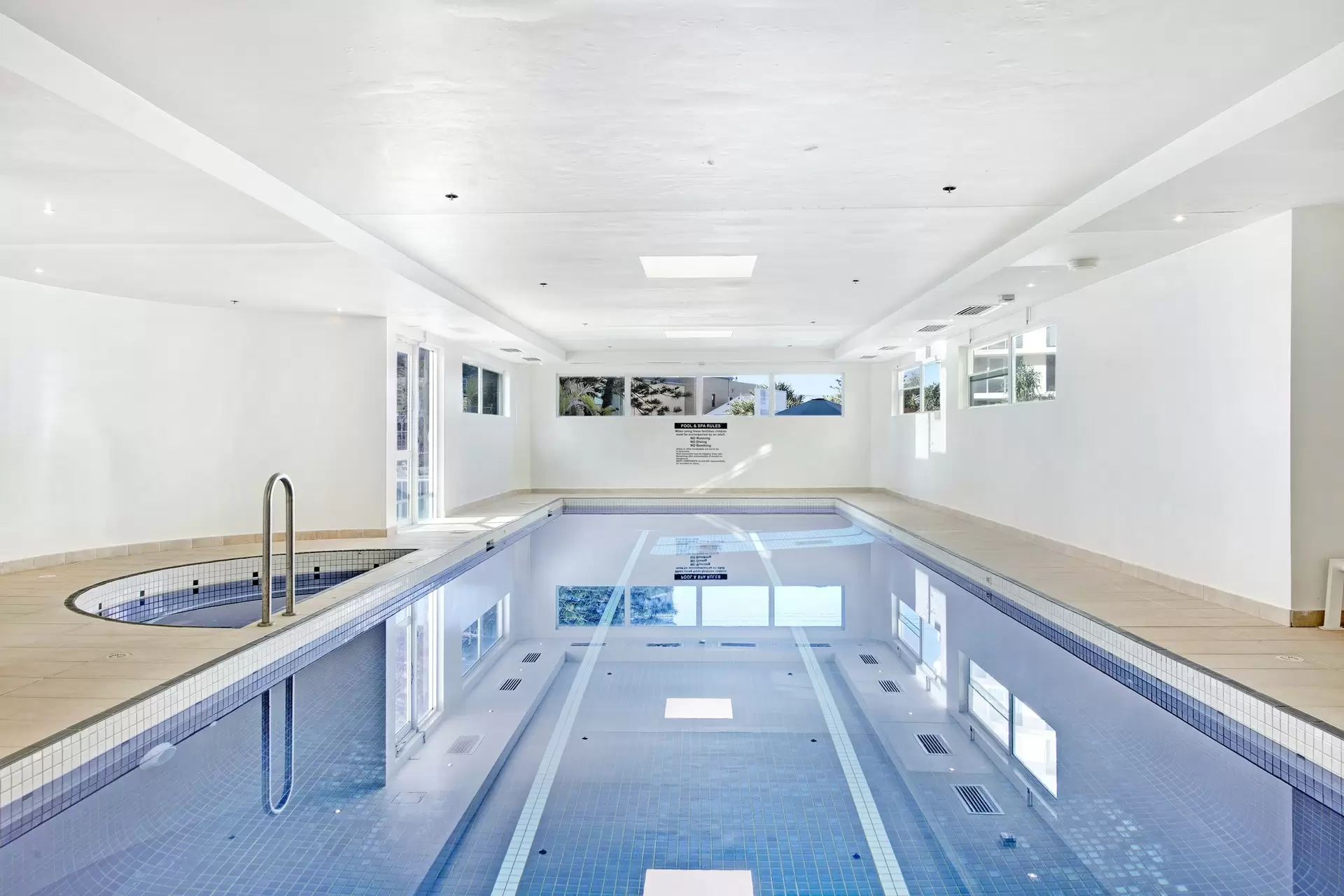 57/5 Woodroffe Avenue, Main Beach Sold by Queensland Sotheby's International Realty - image 1