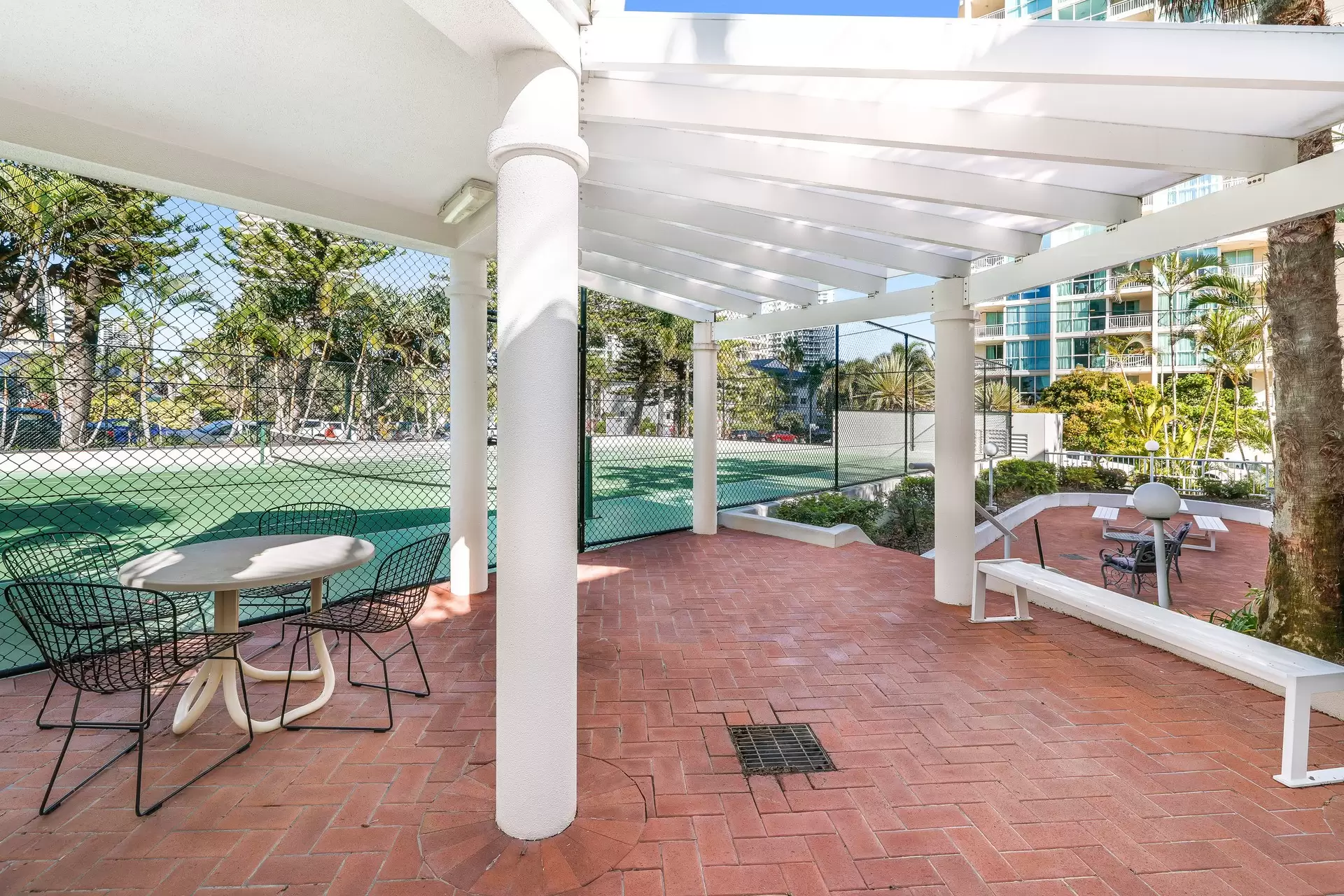 57/5 Woodroffe Avenue, Main Beach Sold by Queensland Sotheby's International Realty - image 1