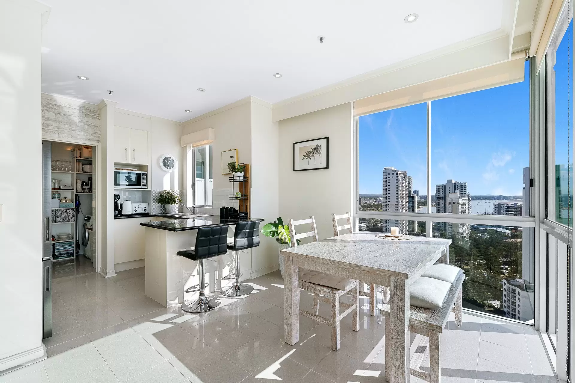 57/5 Woodroffe Avenue, Main Beach Sold by Queensland Sotheby's International Realty - image 1