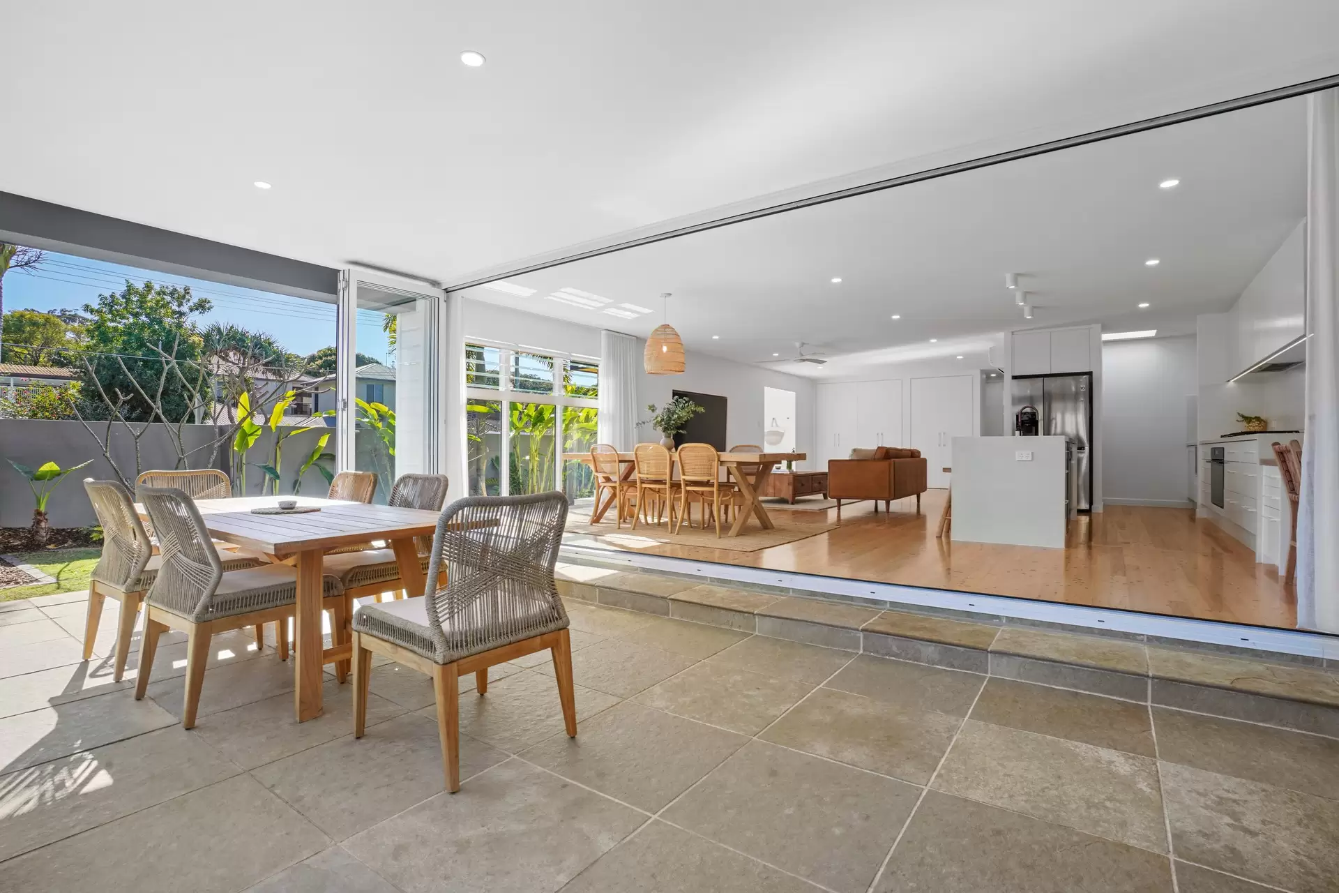 33 Ikkina Road, Burleigh Heads Sold by Queensland Sotheby's International Realty - image 1