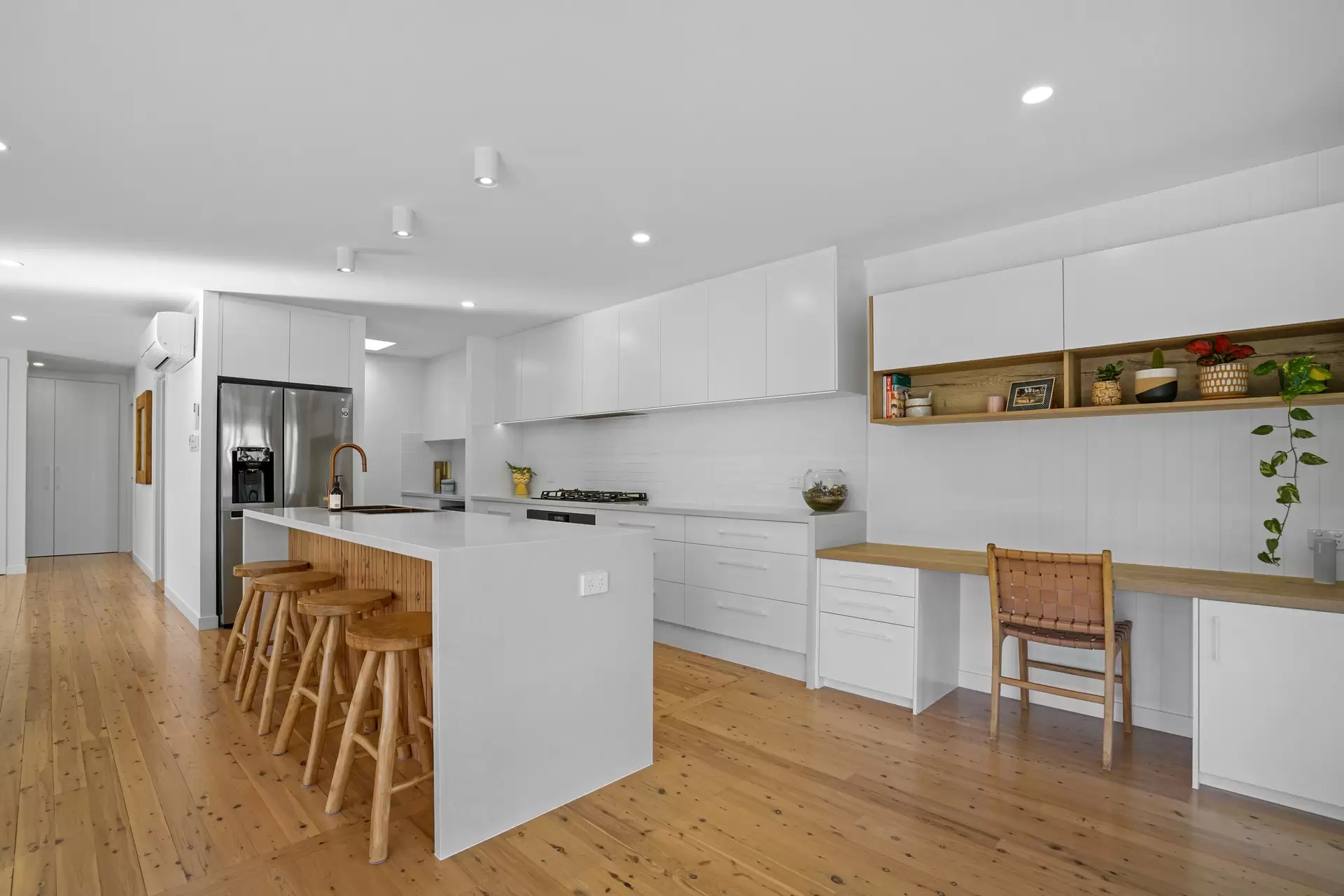 33 Ikkina Road, Burleigh Heads Sold by Queensland Sotheby's International Realty - image 1