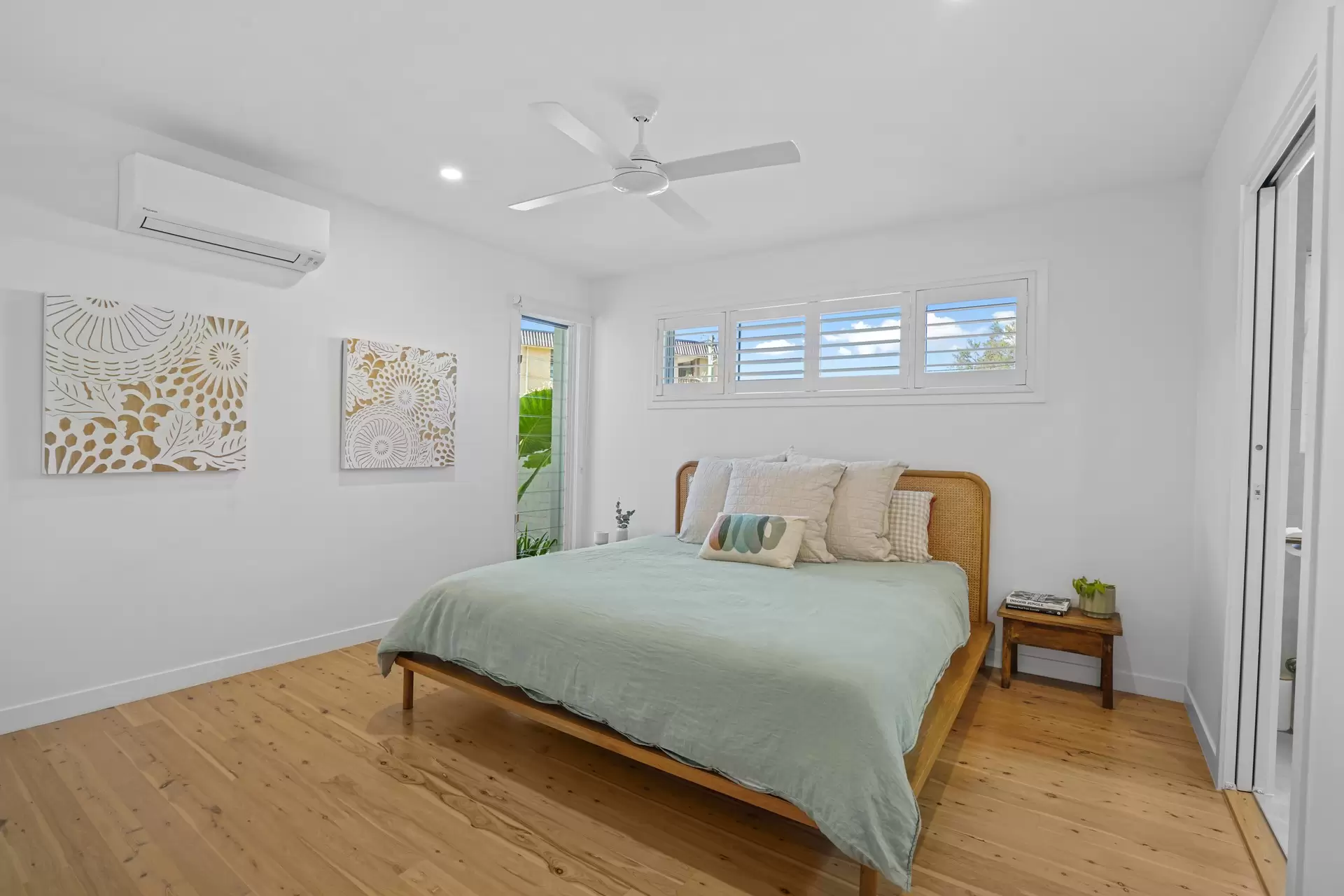 33 Ikkina Road, Burleigh Heads Sold by Queensland Sotheby's International Realty - image 1
