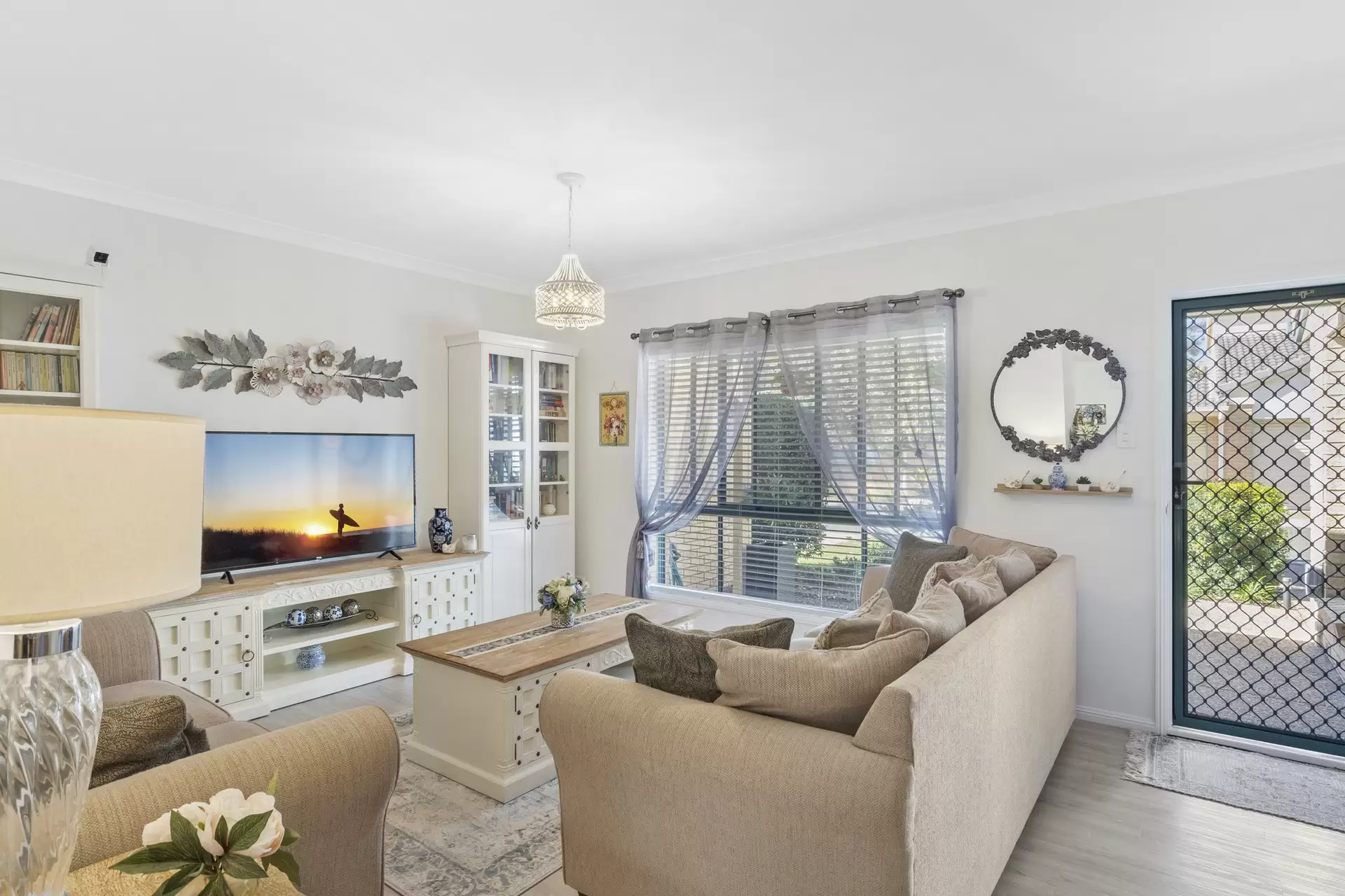 8/299 Main Road, Wellington Point Sold by  - image 1