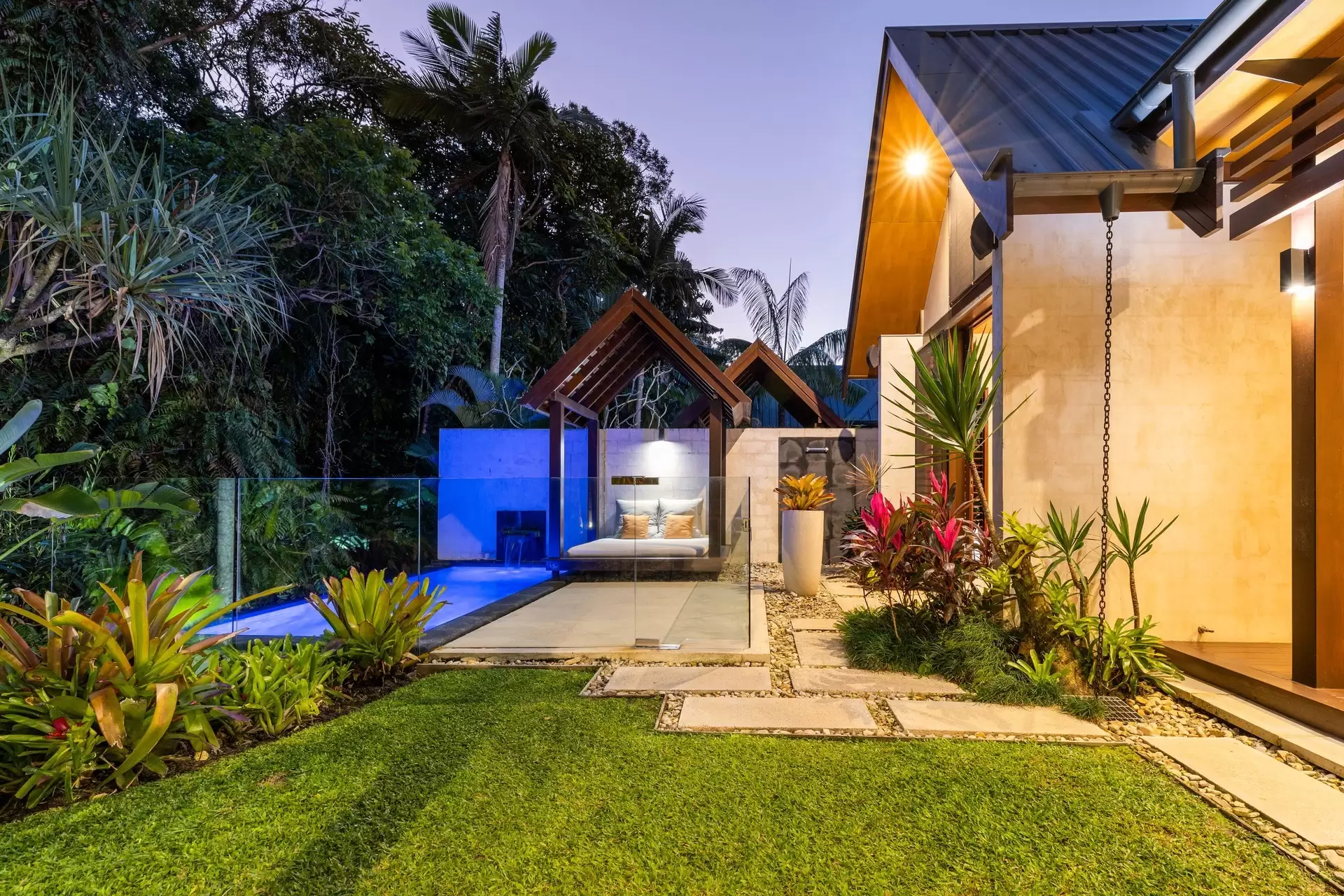 26 Bale Drive, Port Douglas Sold by Queensland Sotheby's International Realty - image 1