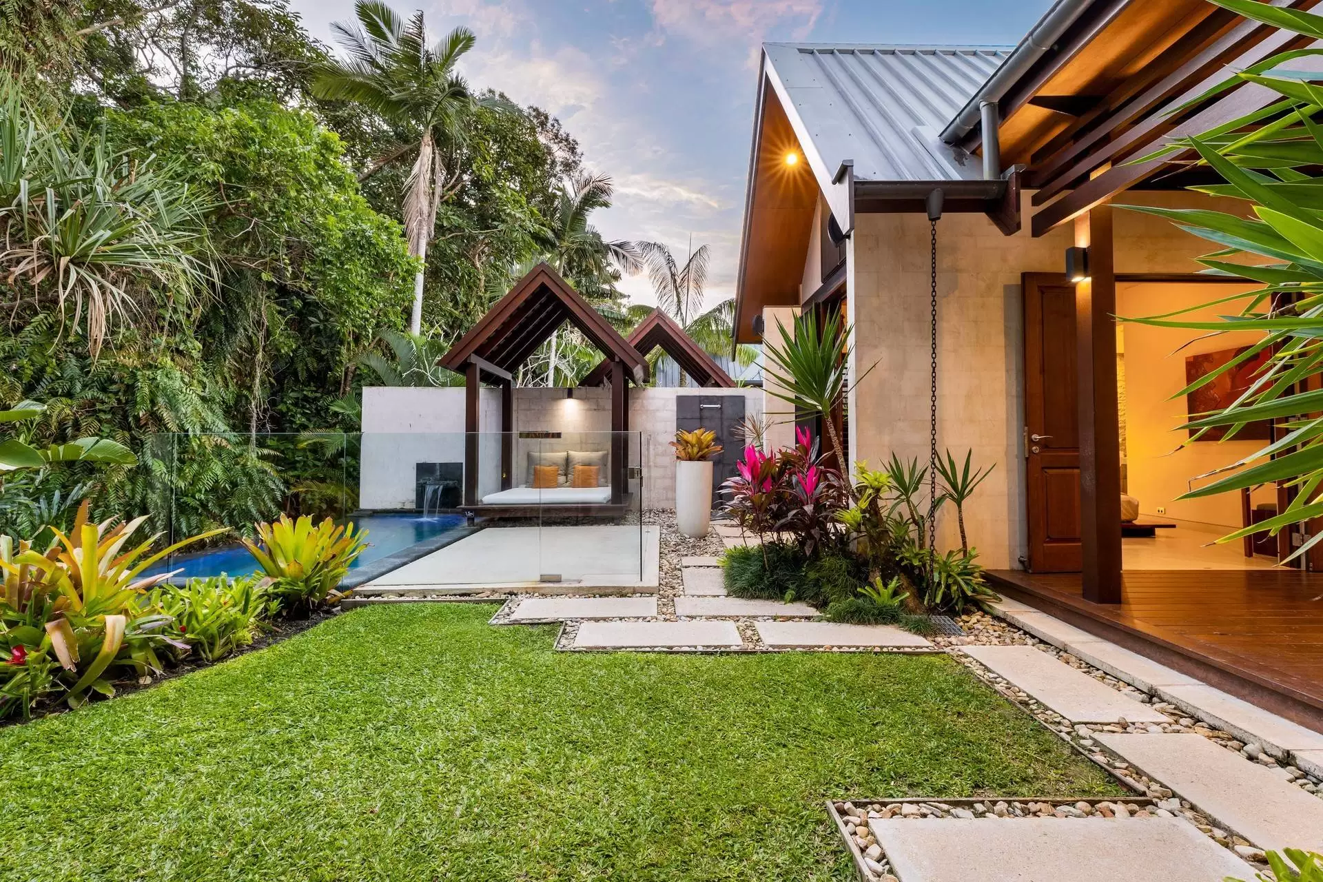 26 Bale Drive, Port Douglas Sold by Queensland Sotheby's International Realty - image 1