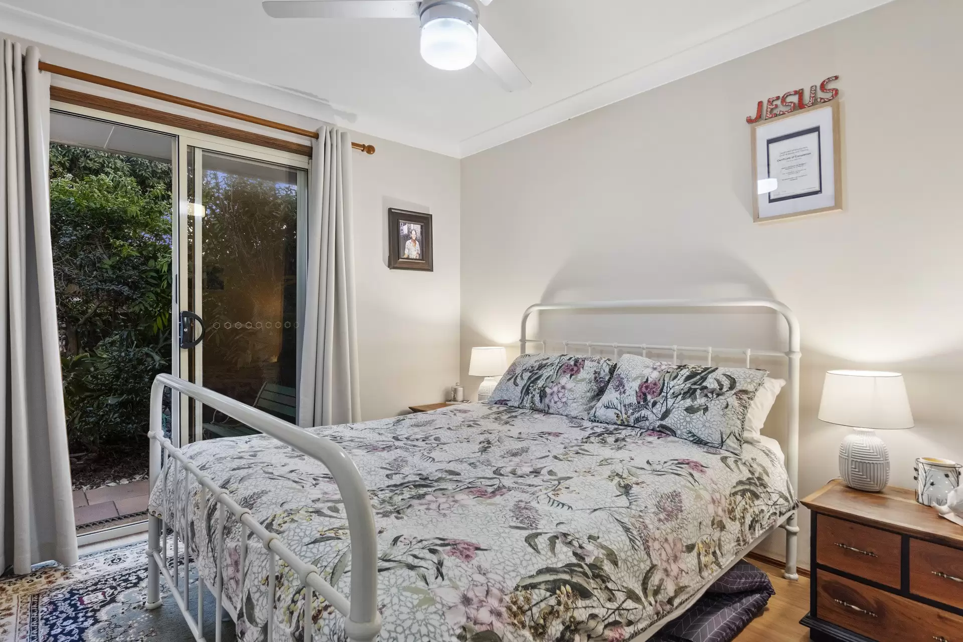 16 Sunshine Drive, Cleveland Sold by Queensland Sotheby's International Realty - image 1