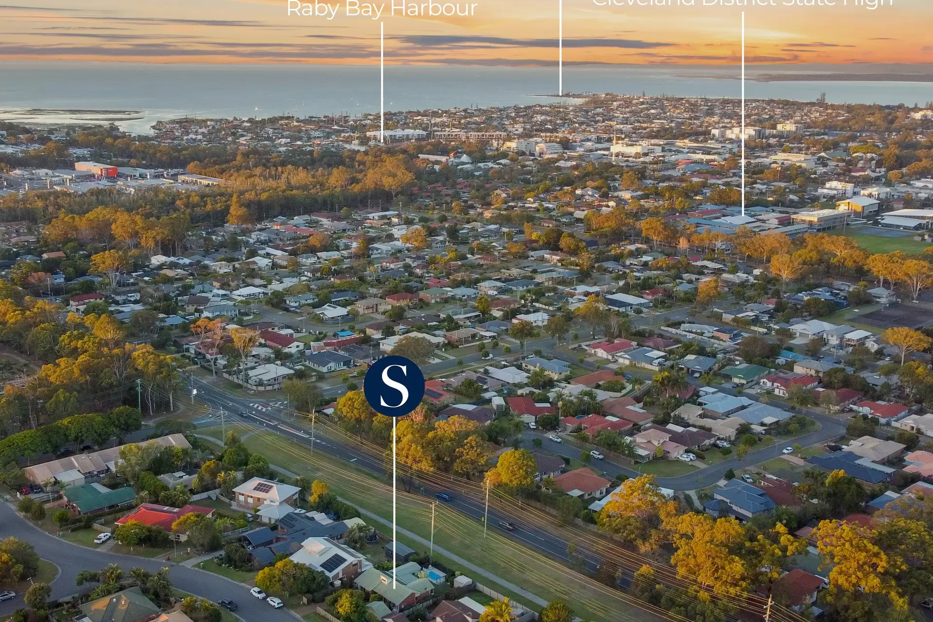 16 Sunshine Drive, Cleveland Sold by Queensland Sotheby's International Realty - image 1