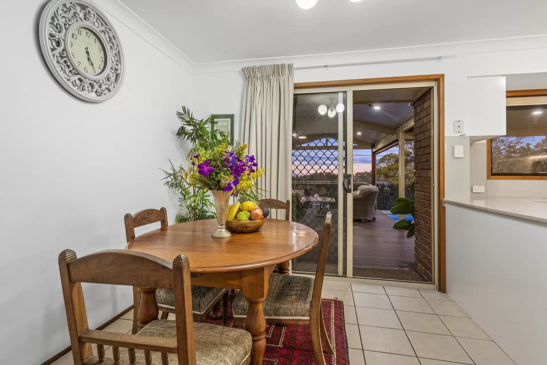 16 Sunshine Drive, Cleveland Sold by Queensland Sotheby's International Realty - image 1