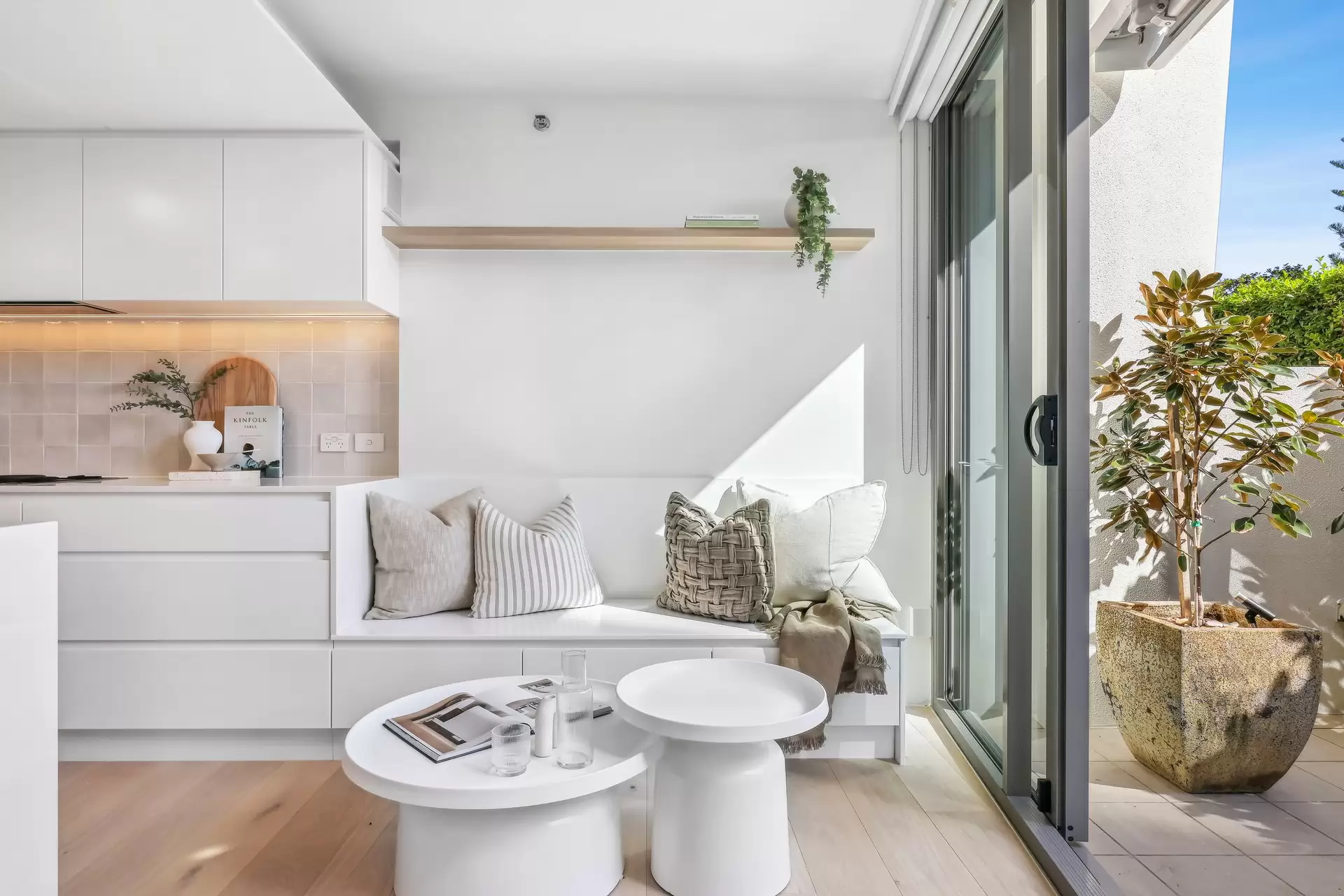 2002/1 Lennie Avenue, Main Beach Sold by Queensland Sotheby's International Realty - image 1