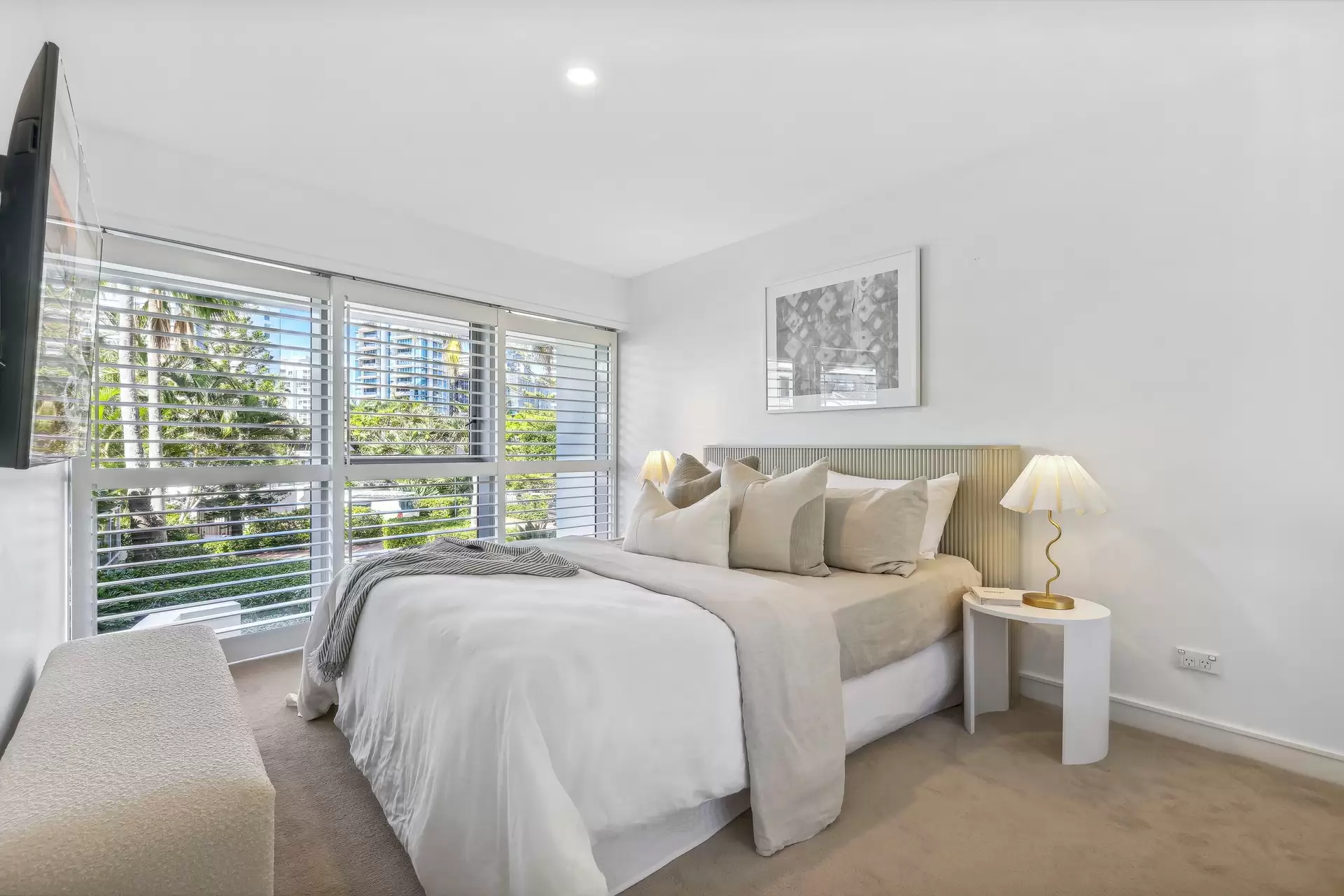 2002/1 Lennie Avenue, Main Beach Sold by Queensland Sotheby's International Realty - image 1