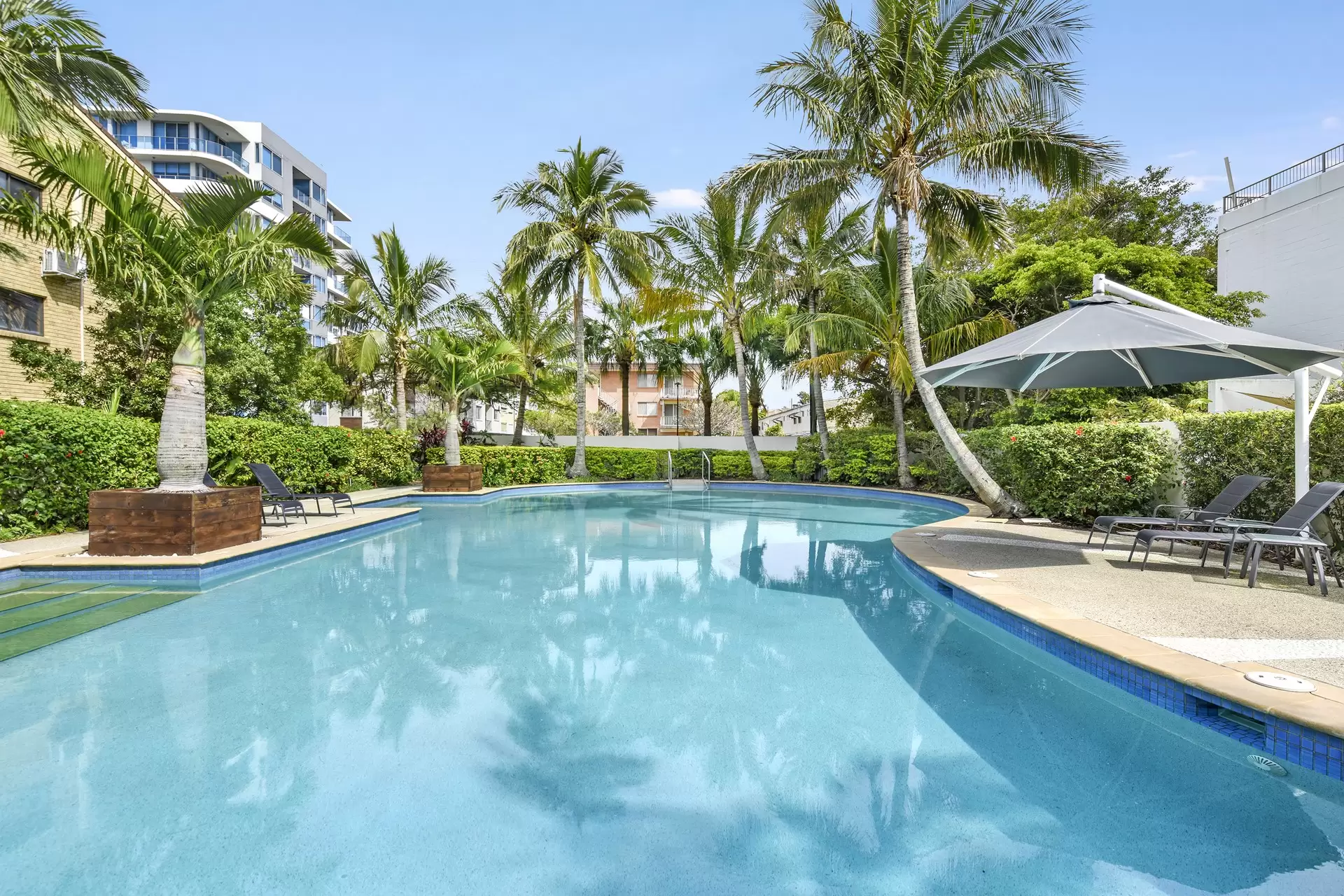 100/326 Marine Parade, Labrador Sold by  - image 1