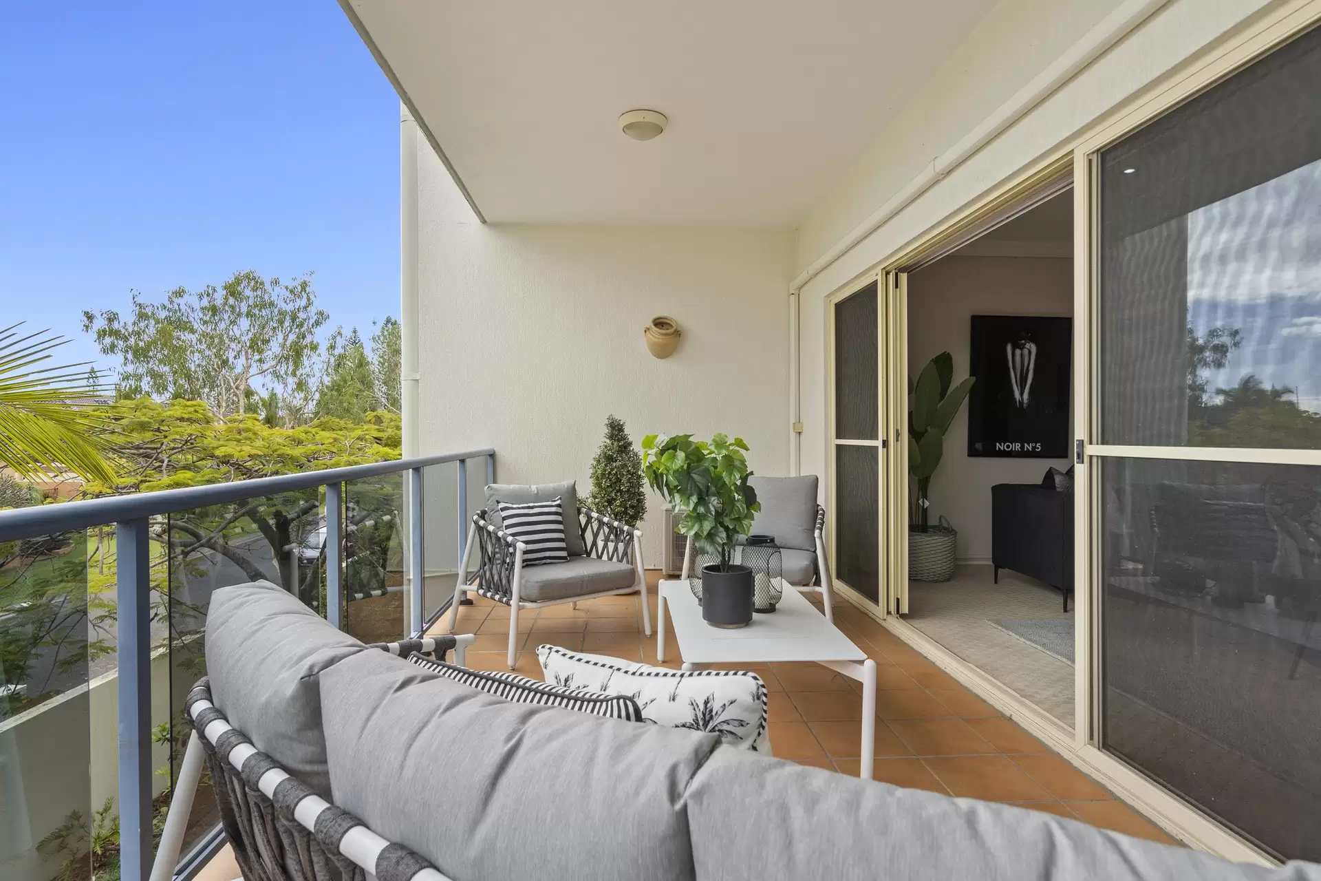45/13-14 Esperance Court, Cleveland Sold by Queensland Sotheby's International Realty - image 1