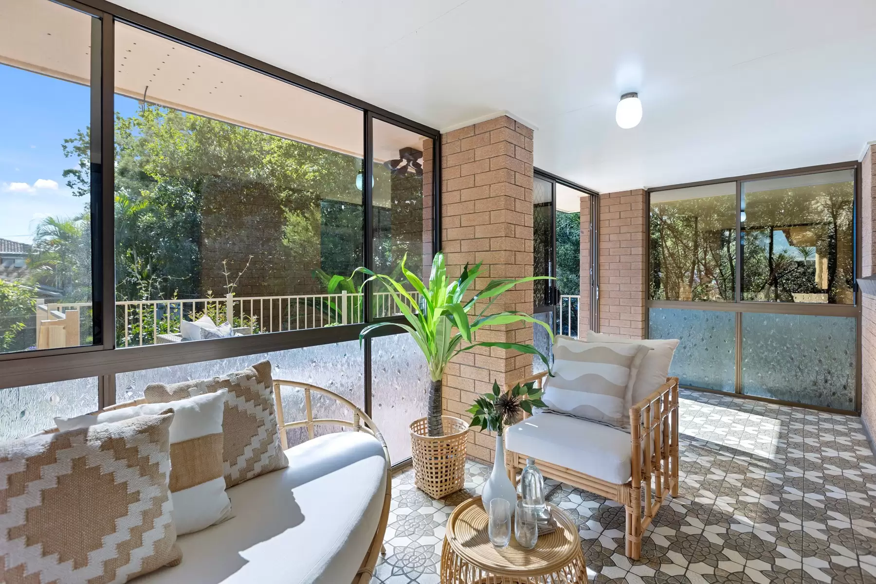 5 Oceanic Street, Wellington Point Sold by Queensland Sotheby's International Realty - image 1