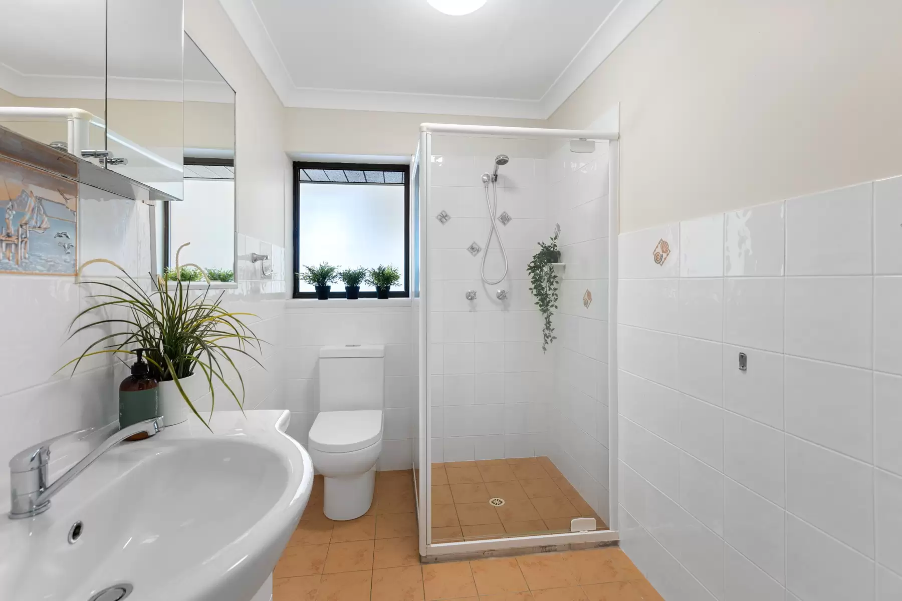 5 Oceanic Street, Wellington Point Sold by Queensland Sotheby's International Realty - image 1