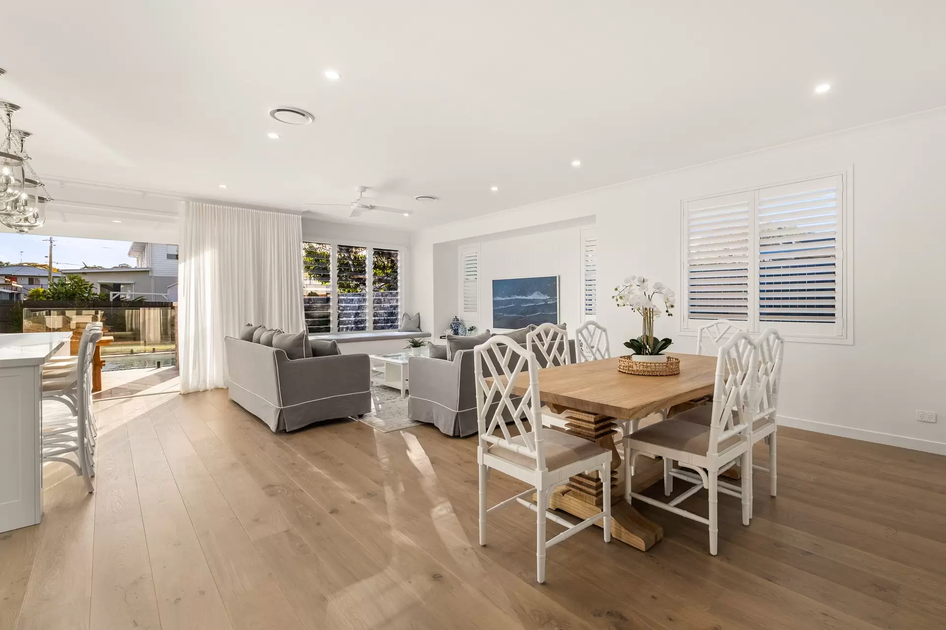 20 Frankit Street, Wavell Heights Sold by  - image 1