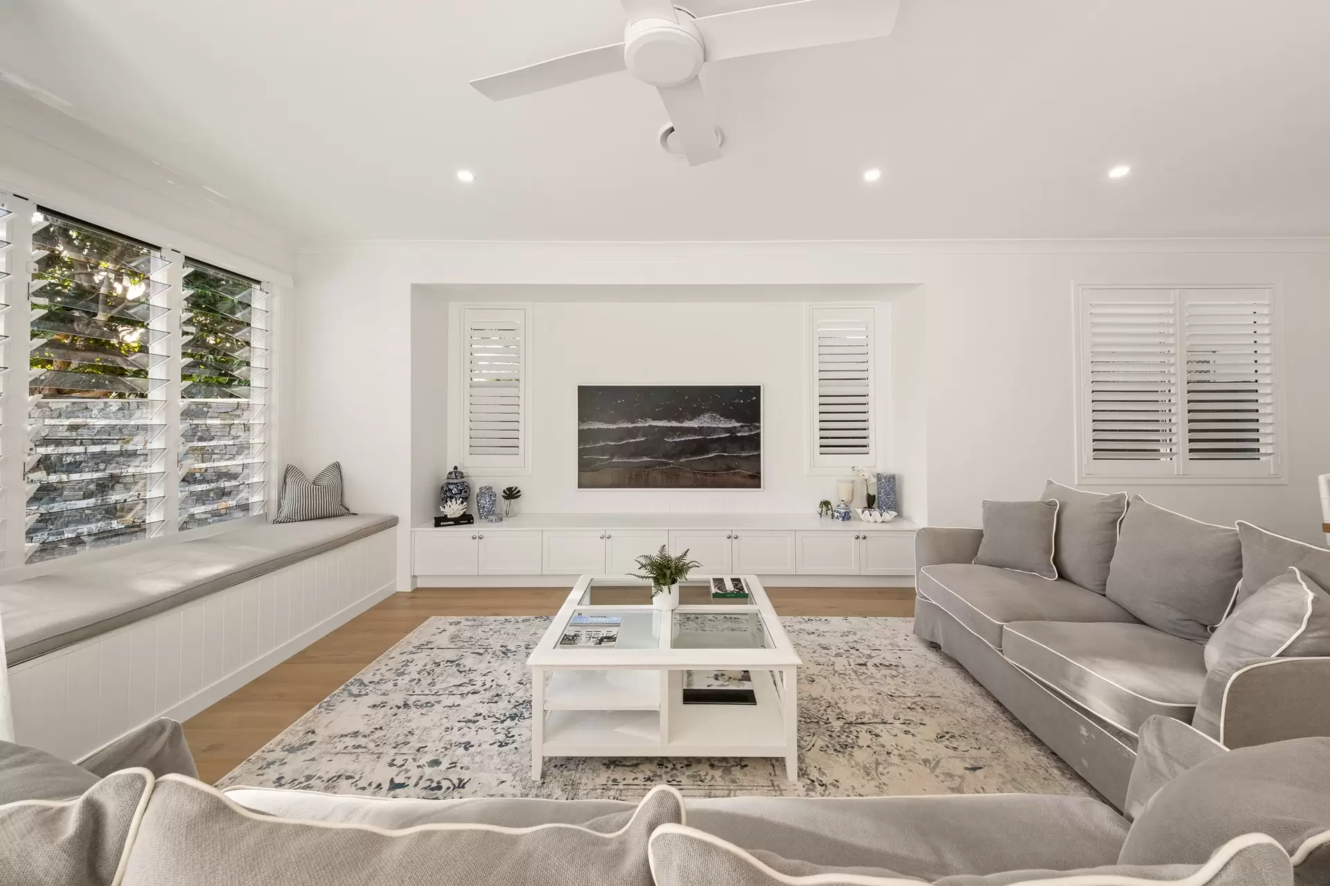 20 Frankit Street, Wavell Heights Sold by  - image 1