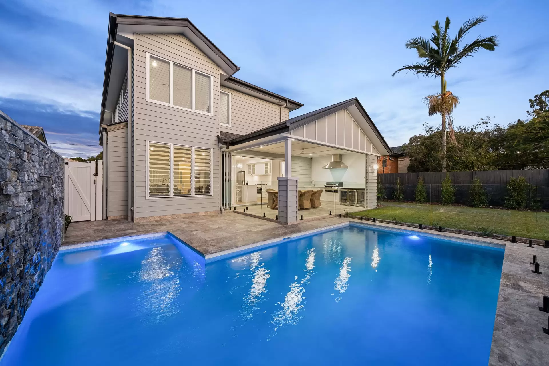 20 Frankit Street, Wavell Heights Sold by  - image 1