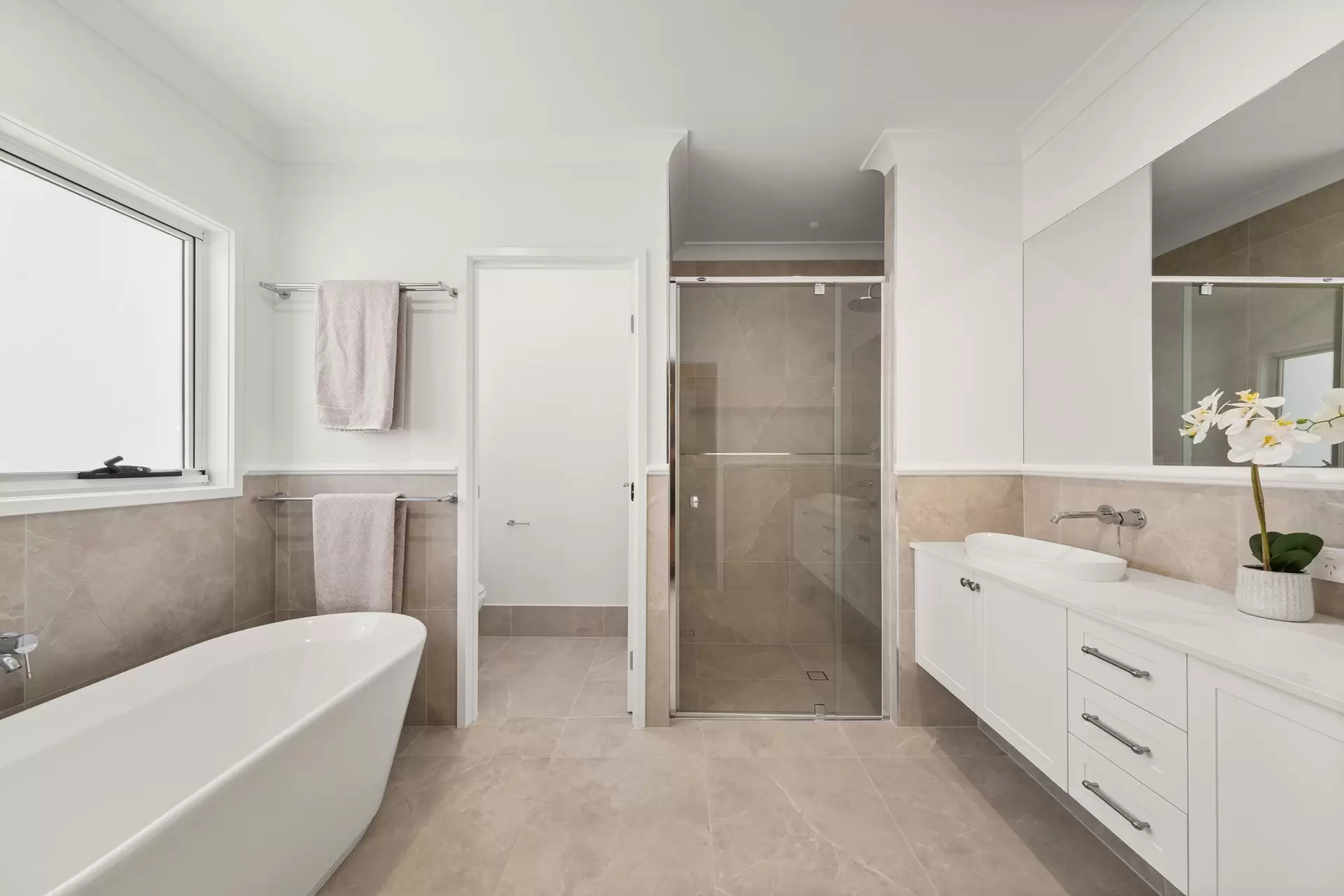 20 Frankit Street, Wavell Heights Sold by Queensland Sotheby's International Realty - image 1