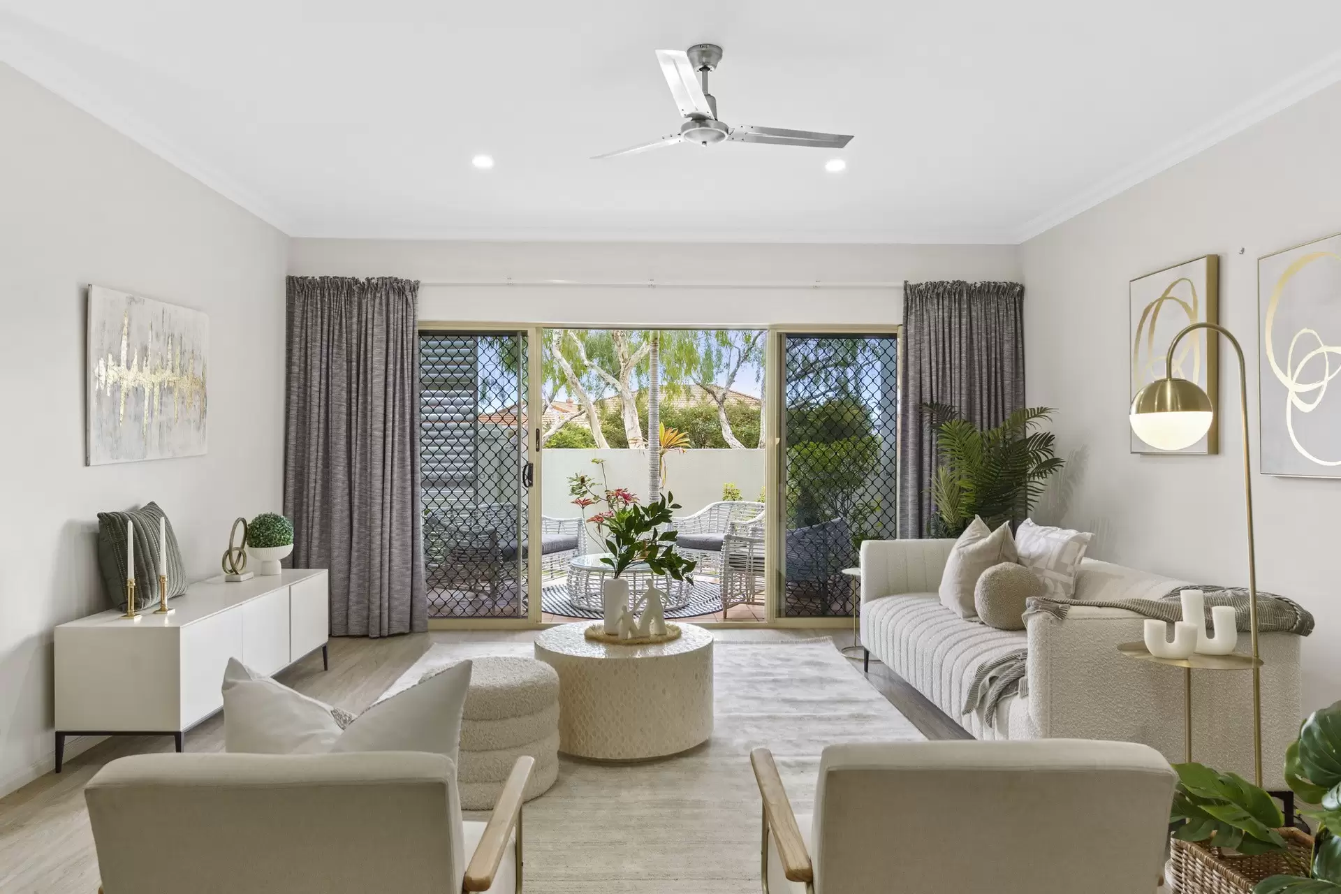 43/13-14 Esperance Court, Raby Bay Sold by  - image 1