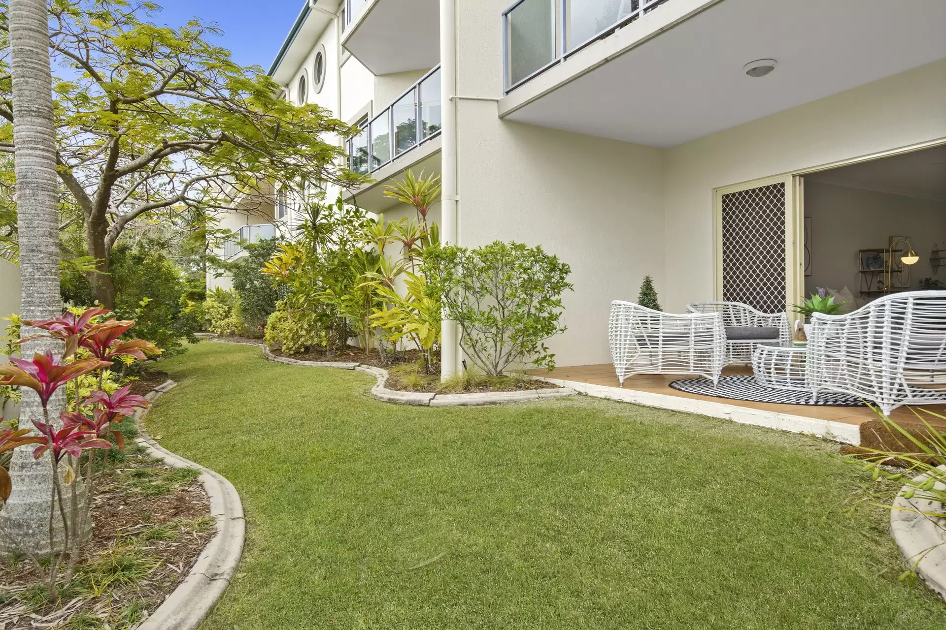 43/13-14 Esperance Court, Raby Bay Sold by  - image 1