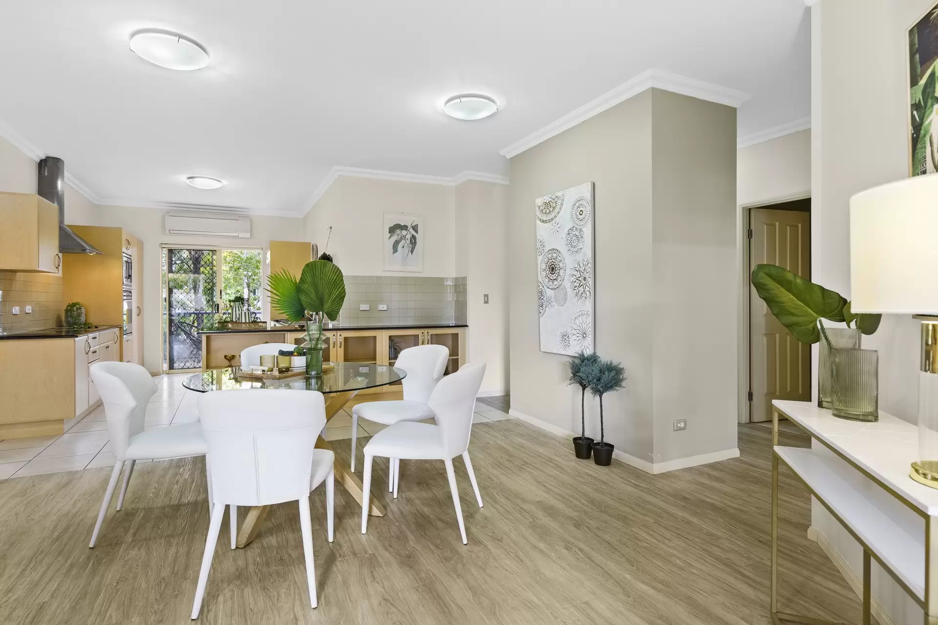 43/13-14 Esperance Court, Raby Bay Sold by Queensland Sotheby's International Realty - image 1