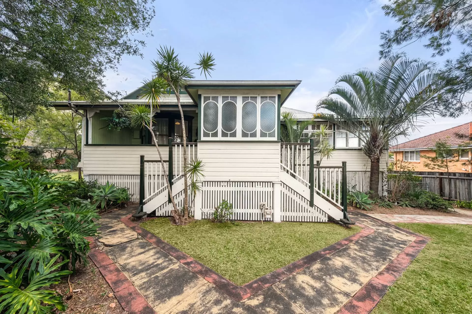 51 Bellevue Terrace, Clayfield Sold by Queensland Sotheby's International Realty - image 1